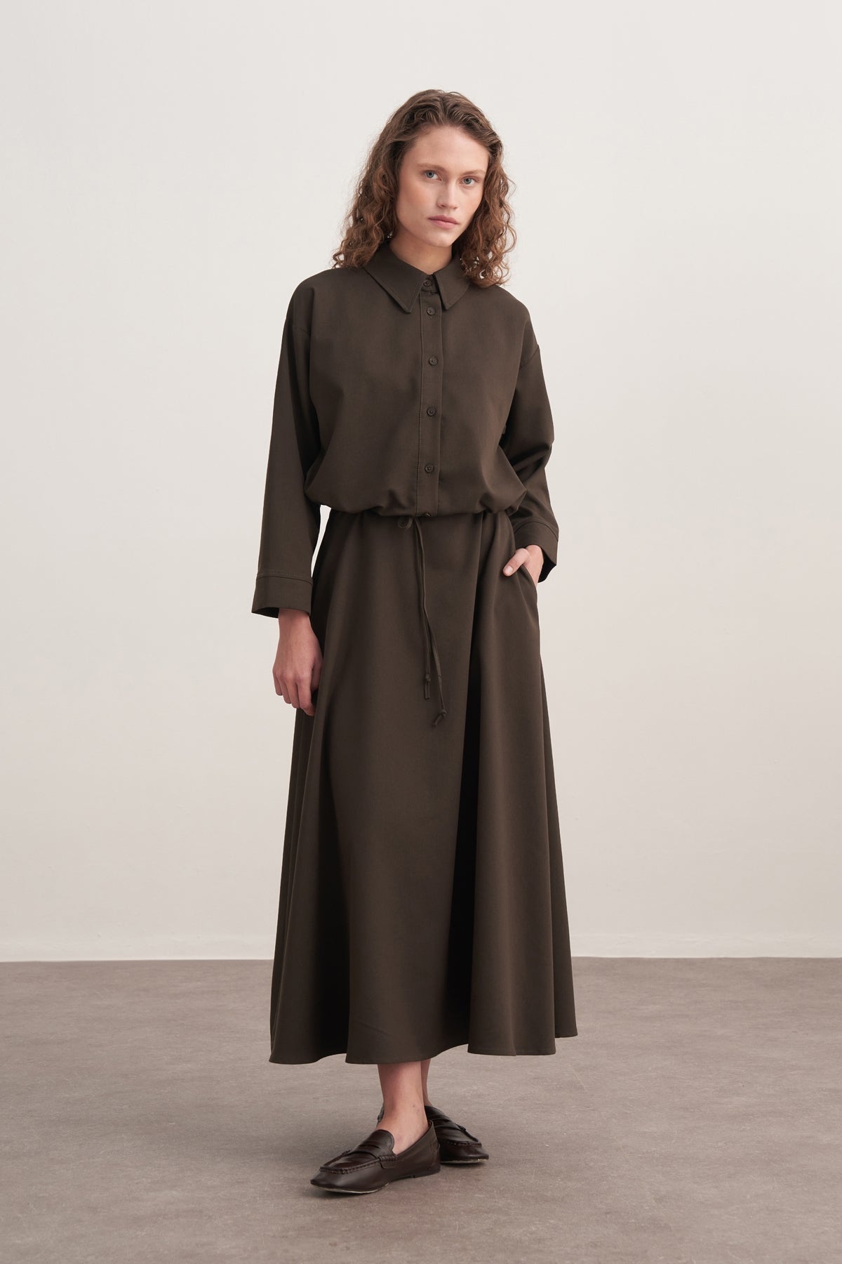 Kadın Gabardin Gömlekli Kloş Etek Takım Koyu Haki