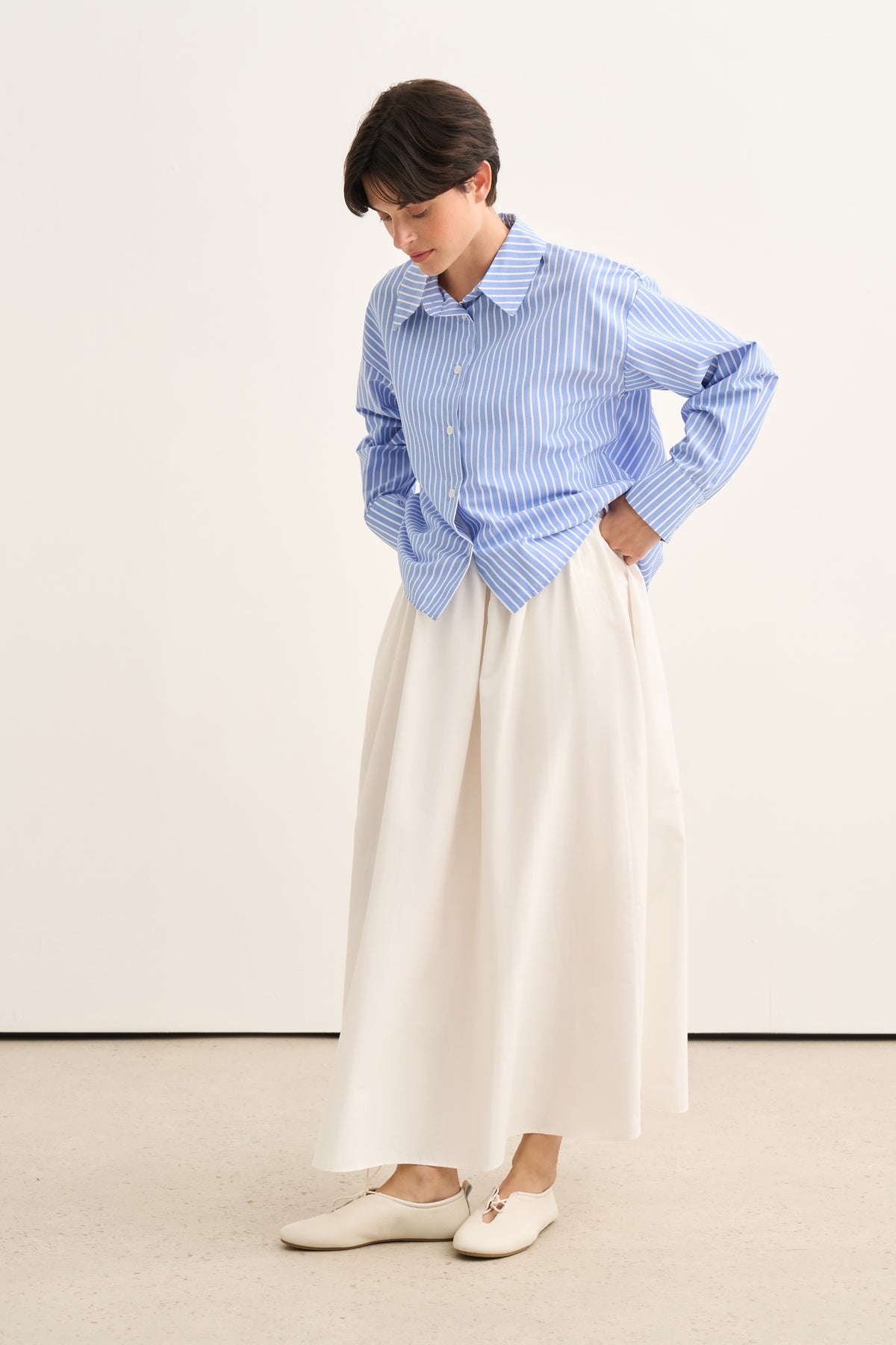 Kadın Poplin Oversize Kısa Gömlek Lacivert Çizgili