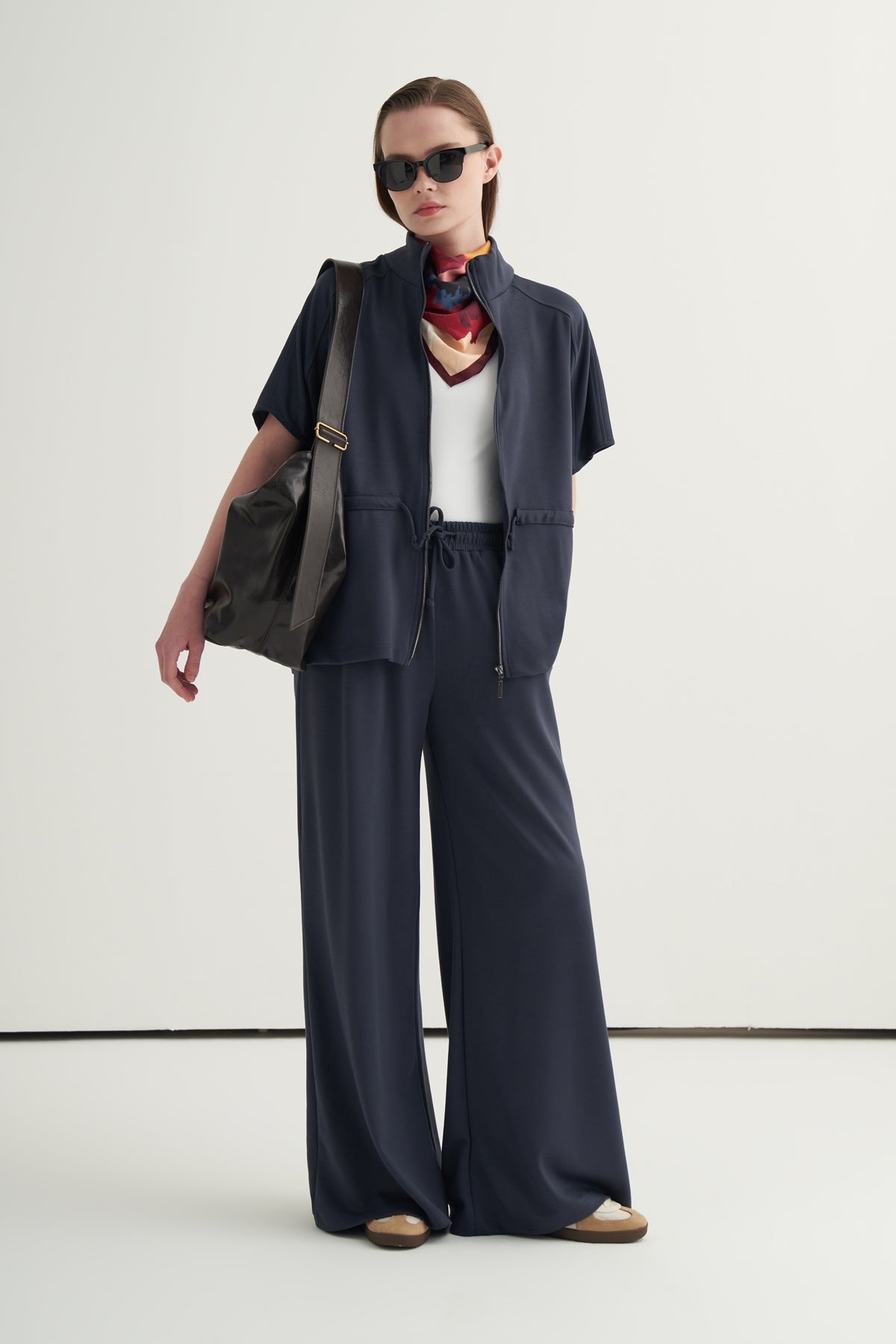 Kadın Oversize Yelek Bol Paça Pantolon Takım Füme