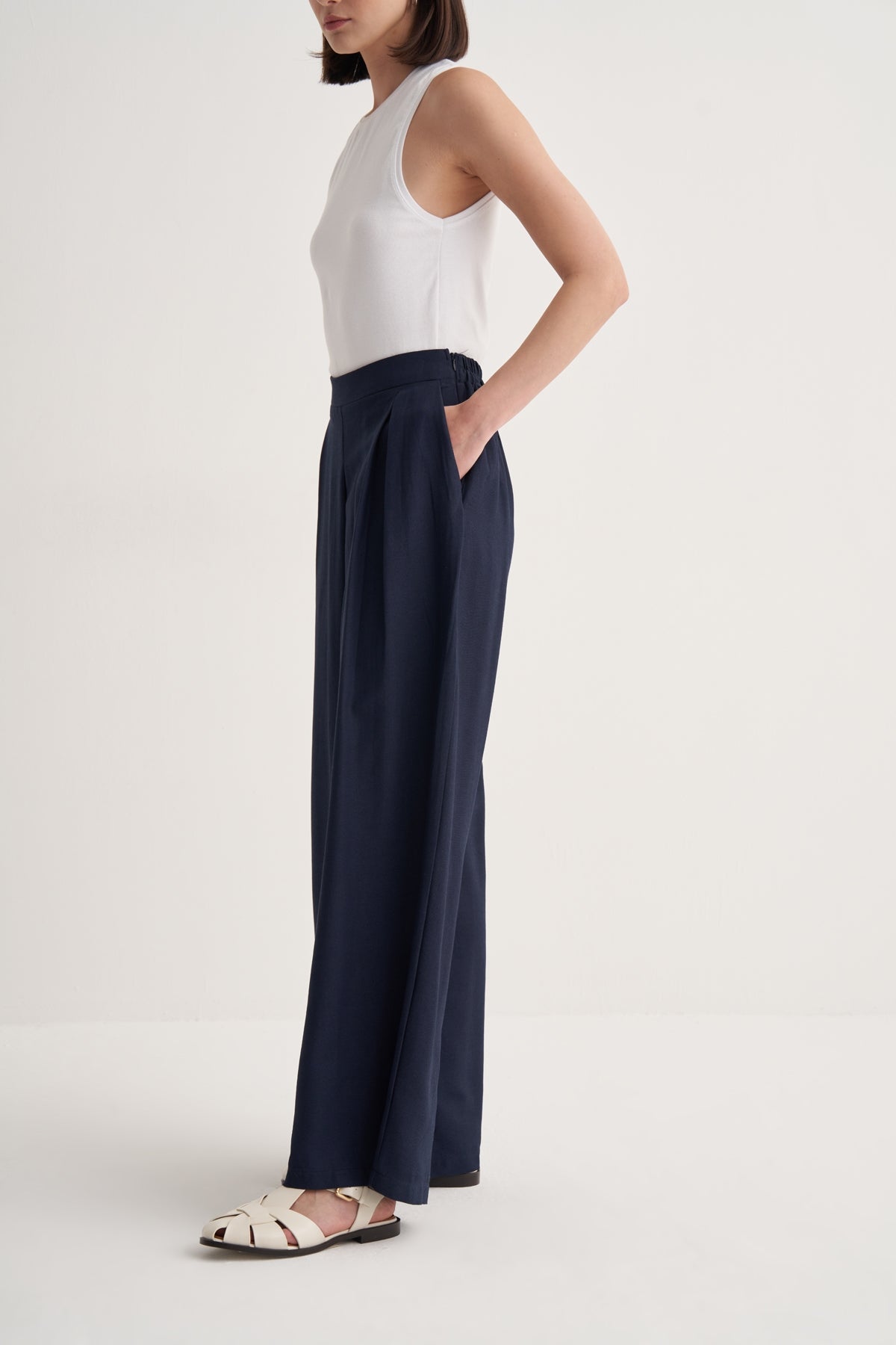 Kadın Dökümlü Pamuklu Pileli Etek Pantolon Lacivert