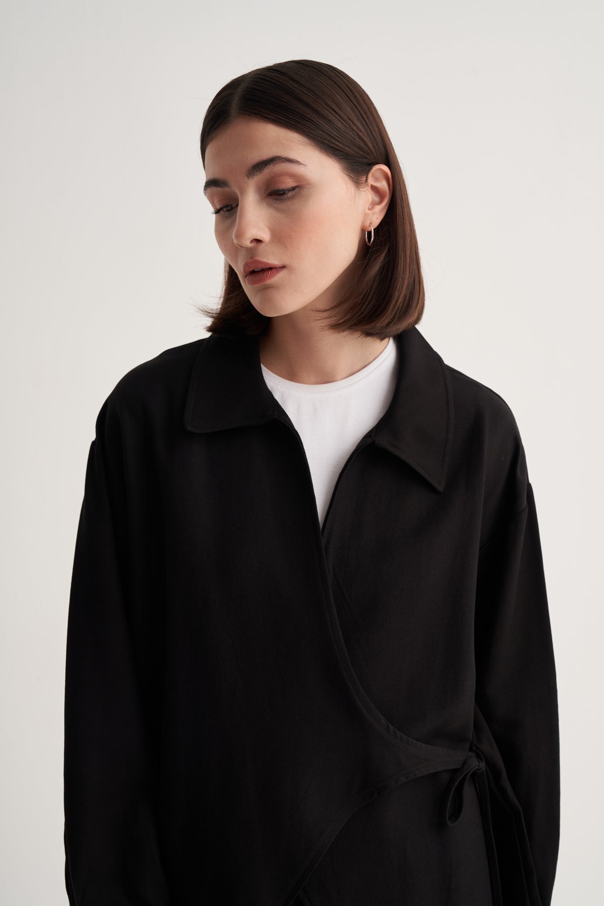 Kadın Dökümlü Pamuklu Yakalı Kimono Siyah