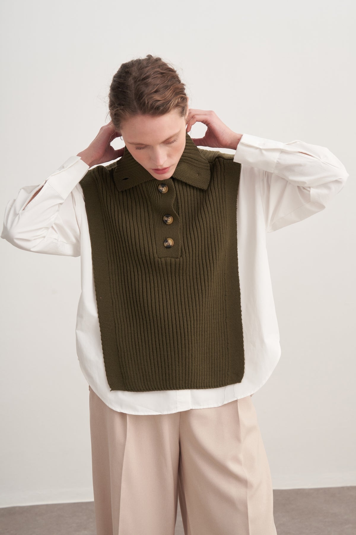 Kadın Düğmeli Triko Süveter Haki