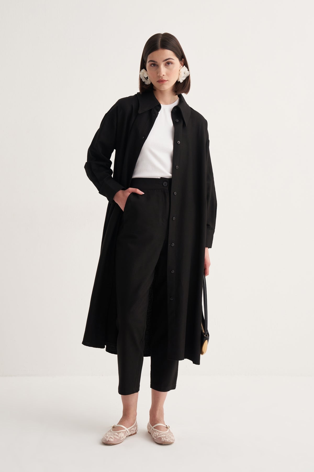 Kadın Dökümlü Pamuklu Oversize Uzun Gömlek Elbise Siyah