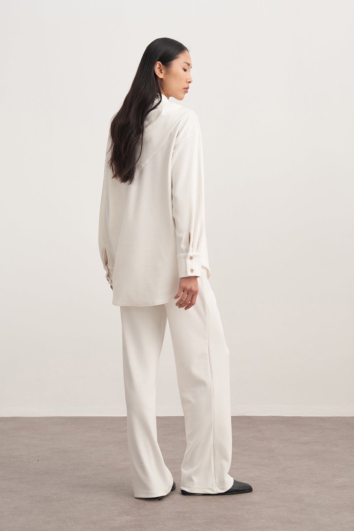 Kadın Şal Aksesuarlı 3’lü Pantolon Takım Ekru