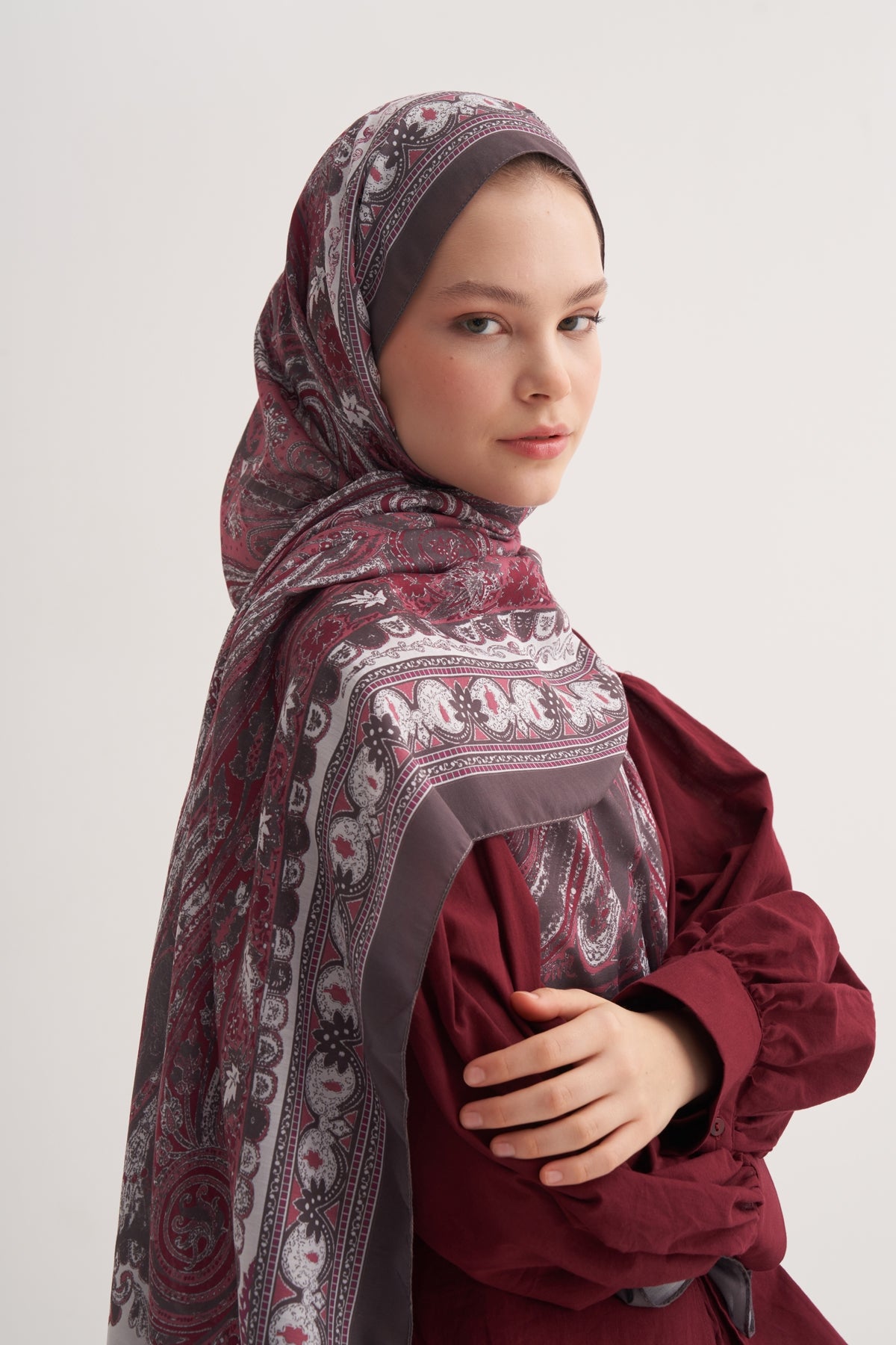 Kadın Mari Desen İpeksi Şal Bordo