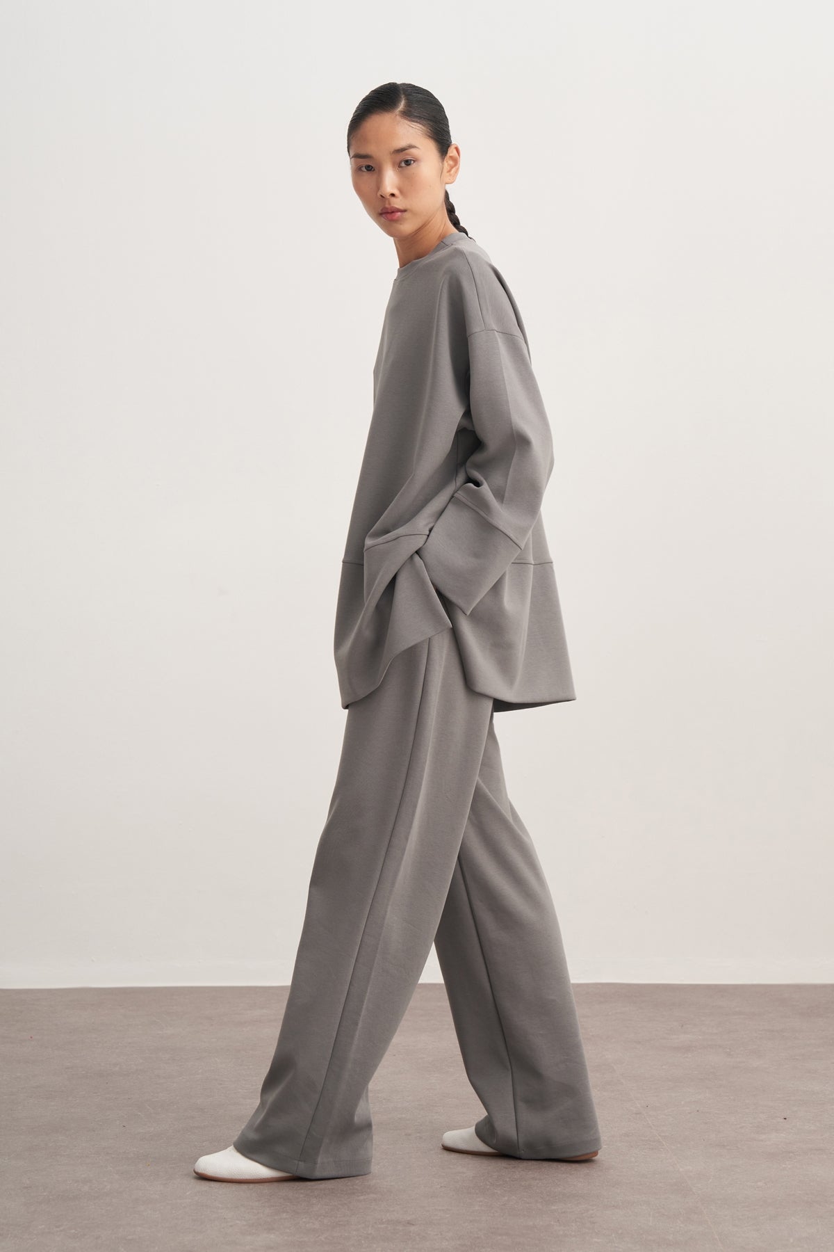 Kadın İnterlok Oversize Şal Aksesuarlı Sweat Füme