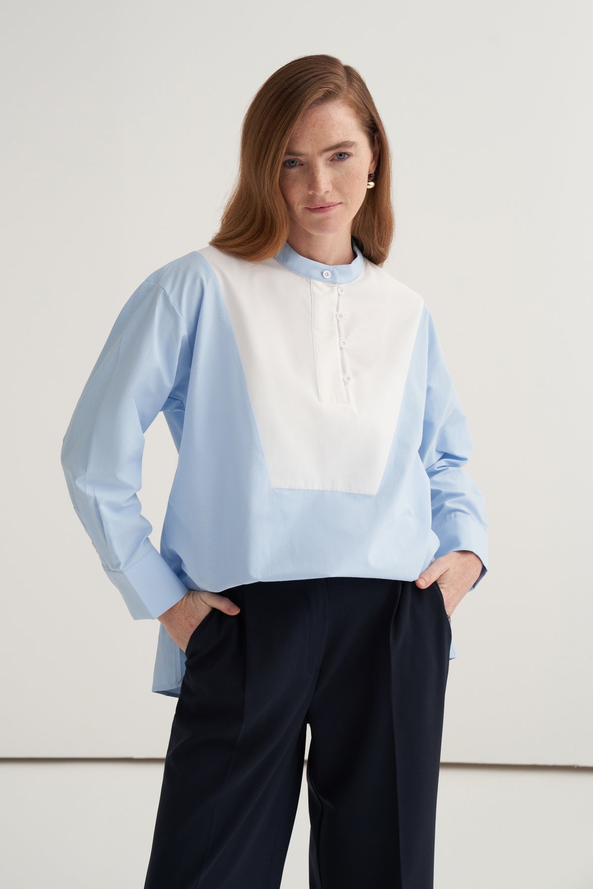 Kadın Hakim Yaka Garnili Gömlek Açık Mavi