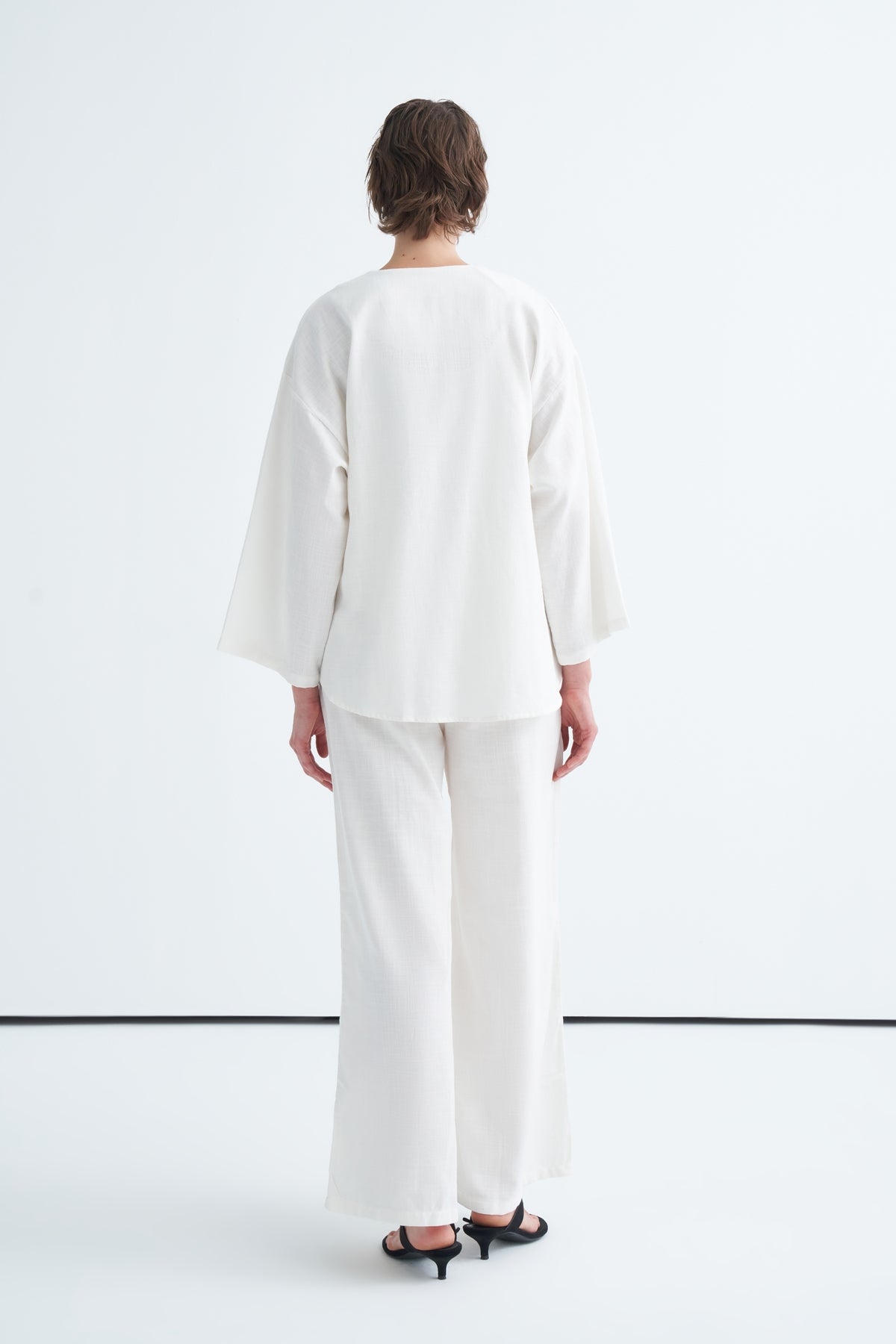 Kadın Organik Pamuklu Bol Kesimli Pantolonlu Takım Ekru