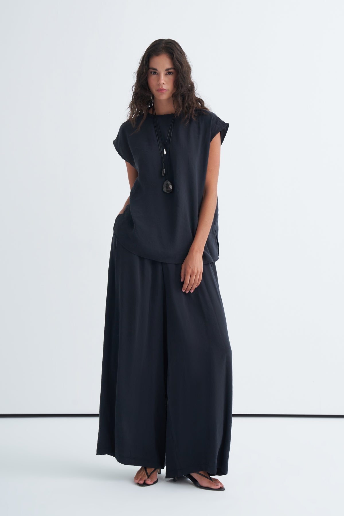 Modal 3'lü Pantolon Bluzlu Abaya Takım Siyah