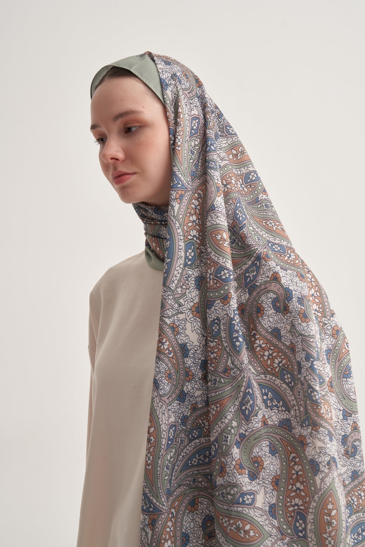 Kadın İpeksi Day Lily Desen Şal Çağla Yeşili