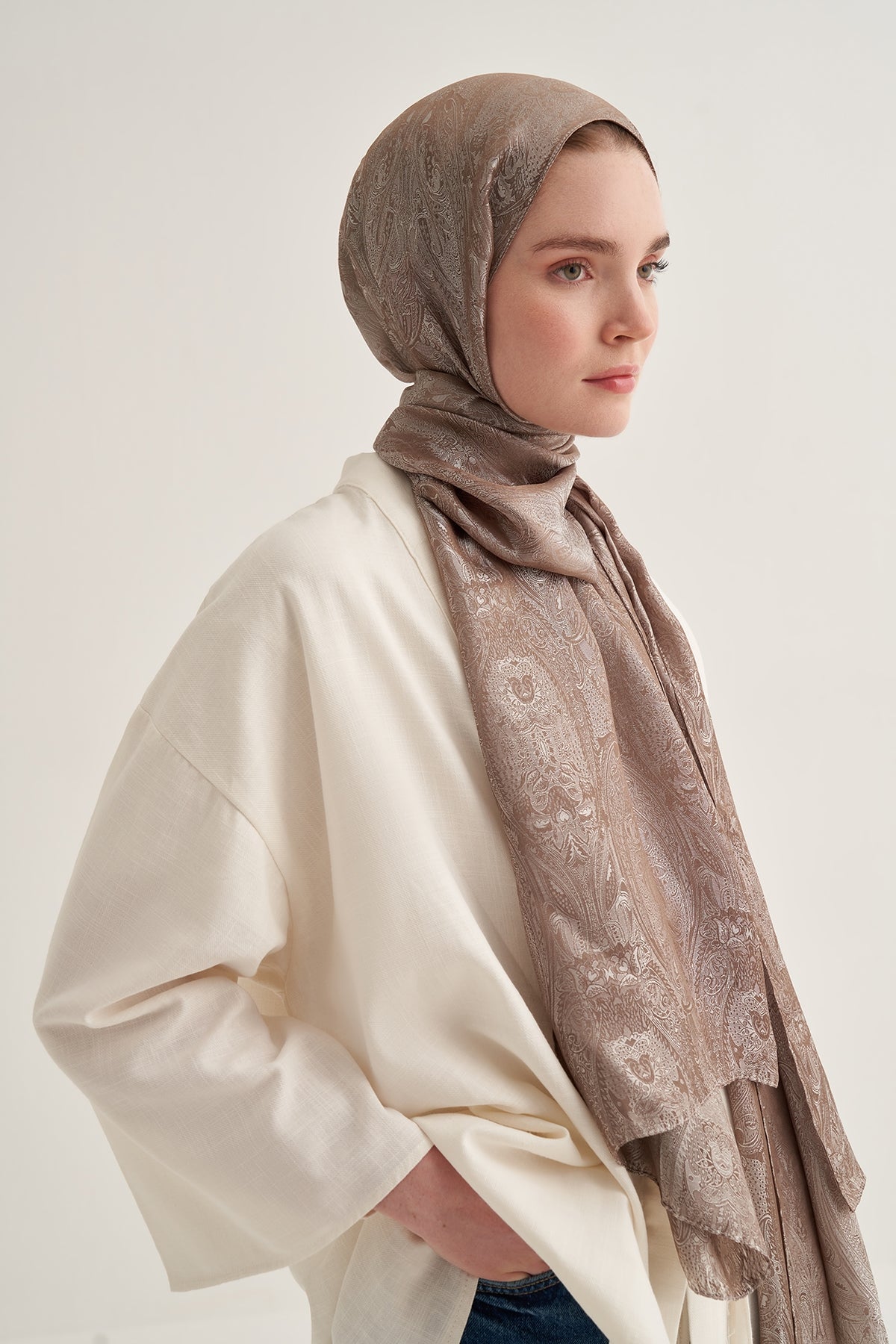 Kadın İpeksi Jakar Şal Vizon