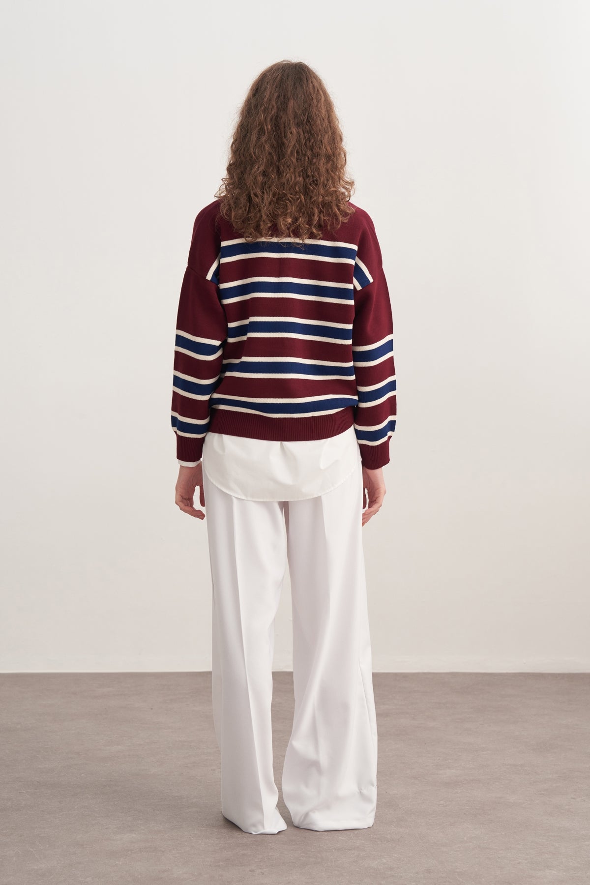 Kadın Çizgili Yakalı Triko Kazak Bordo