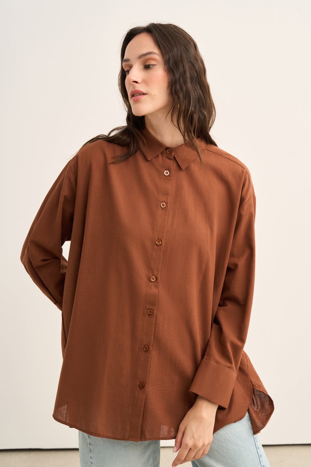 Kadın Organik Pamuklu Oversize Robalı Gömlek Kızıl Kahve