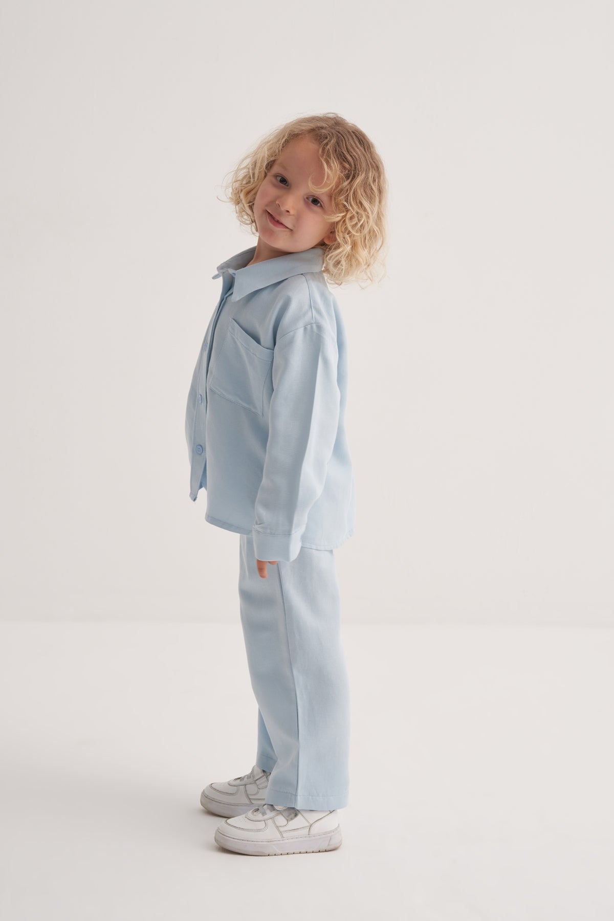Unisex Çocuk Dökümlü Pamuklu Düğmeli Pantolon Mavi