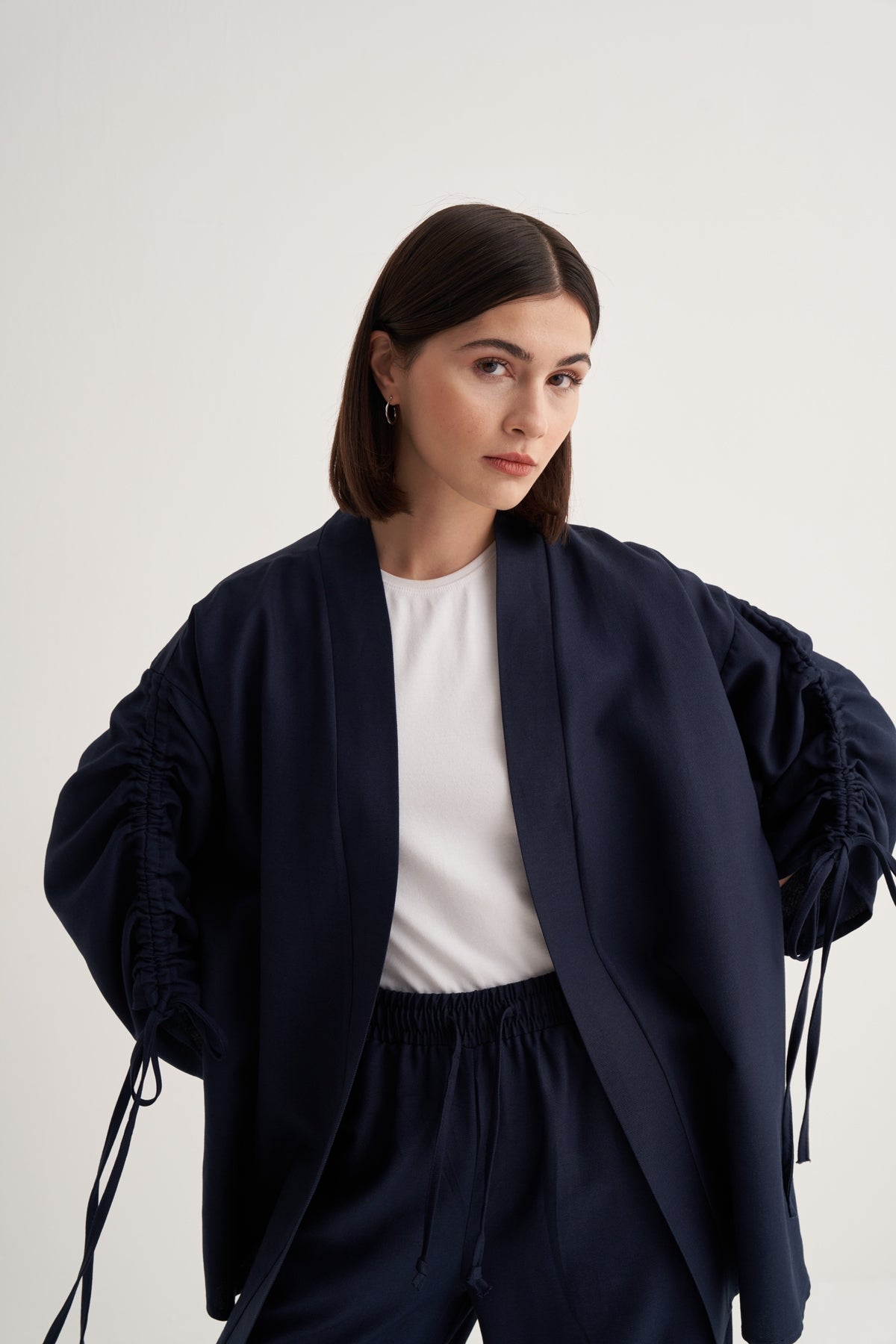 Kadın Dökümlü Pamuklu Büzgü Detaylı Kimono Pantolon Takım  Lacivert