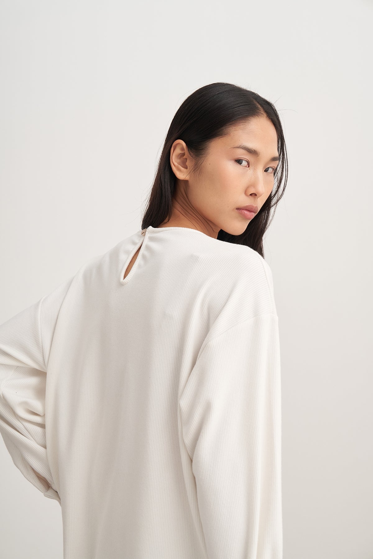 Kadın Şal Aksesuarlı 3’lü Pantolon Takım Ekru