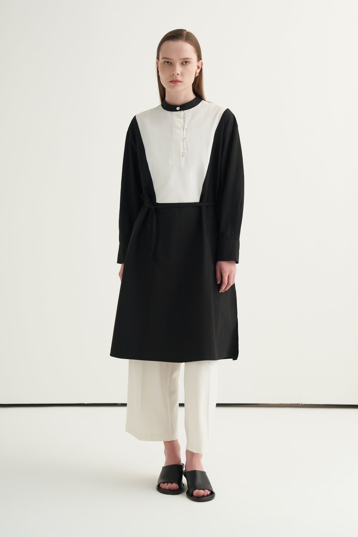 Kadın Hakim Yaka Kontrast Tunik Siyah