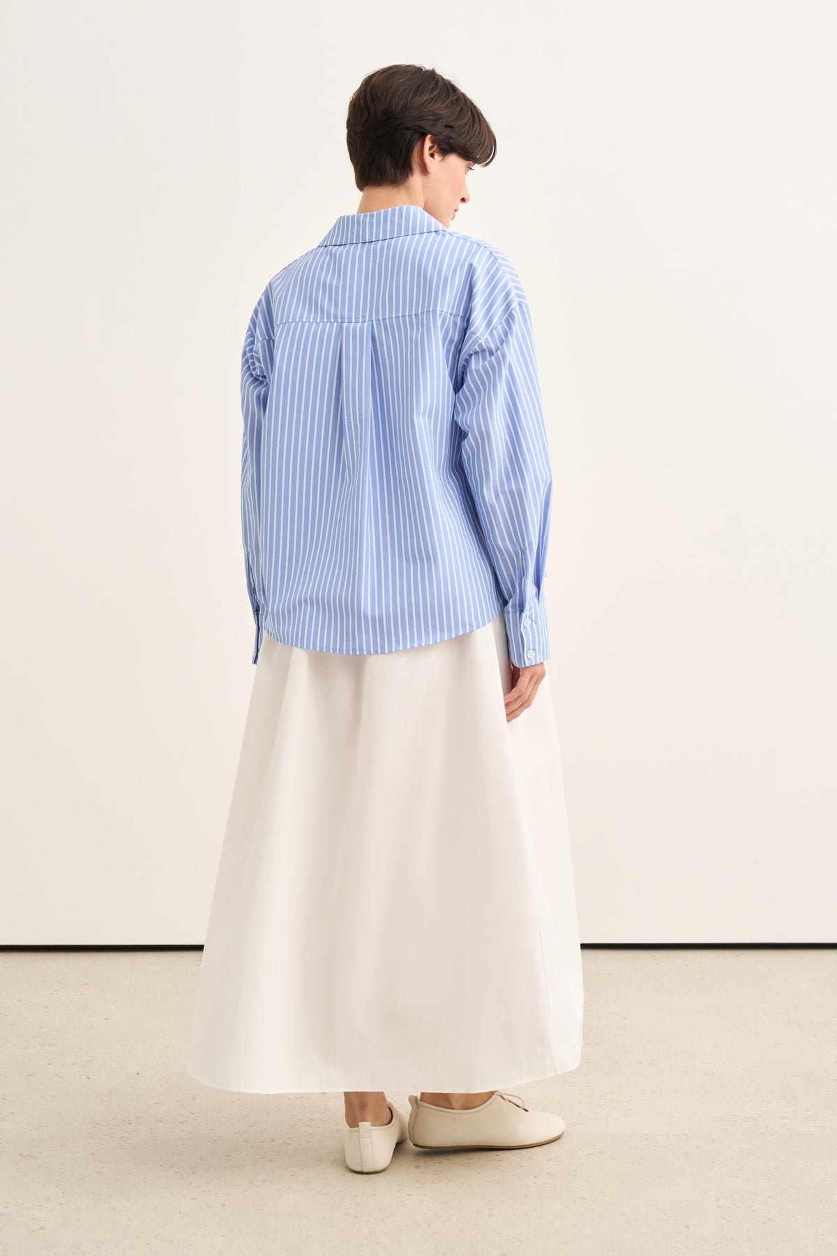 Kadın Poplin Oversize Kısa Gömlek Lacivert Çizgili