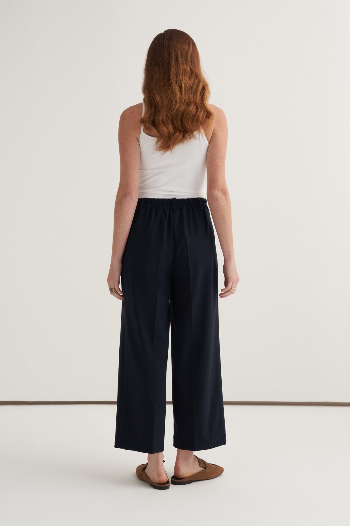 Kadın Düz Kesim Pensli Pantolon Lacivert