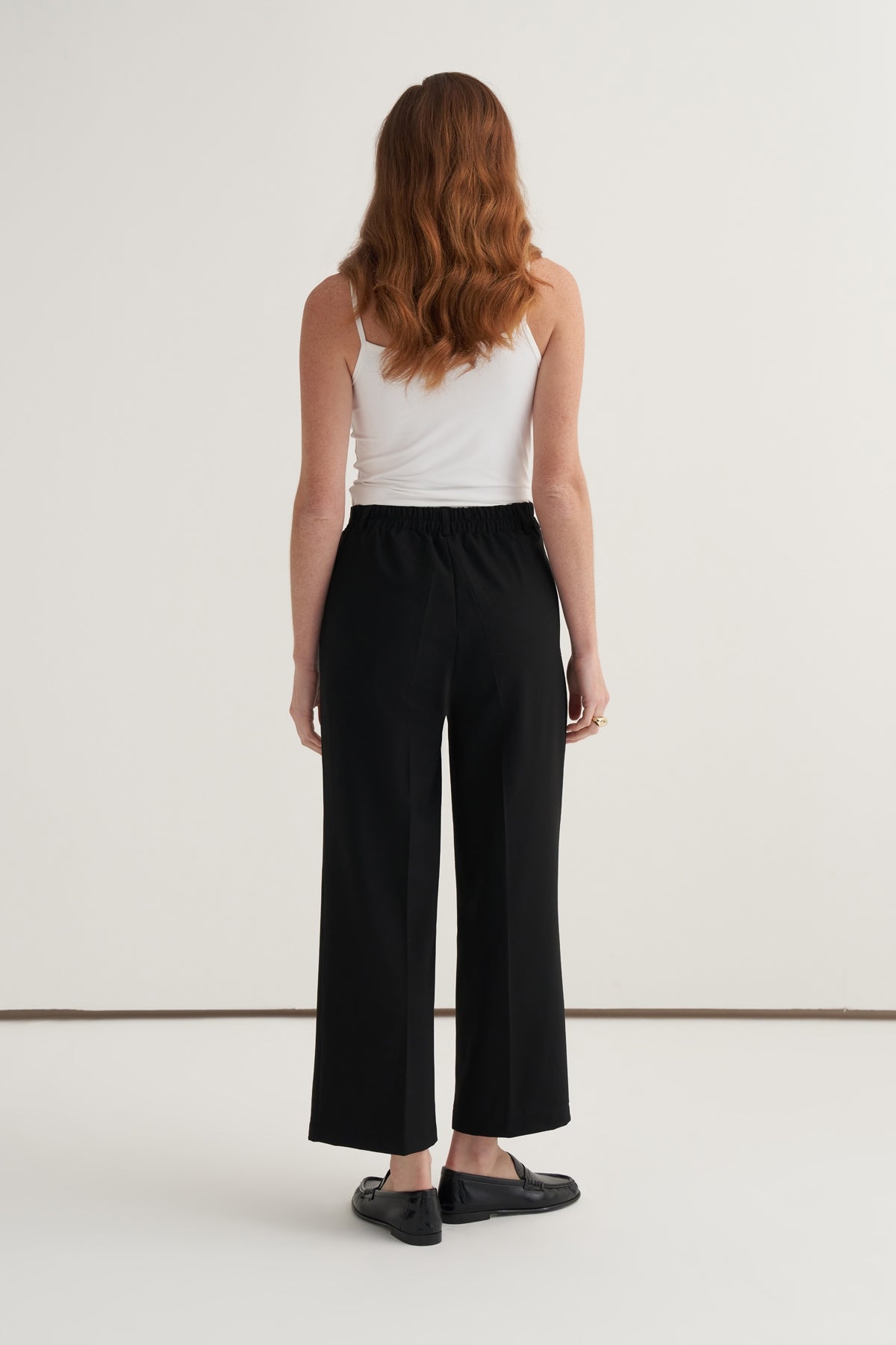 Kadın Düz Kesim Pensli Pantolon Siyah