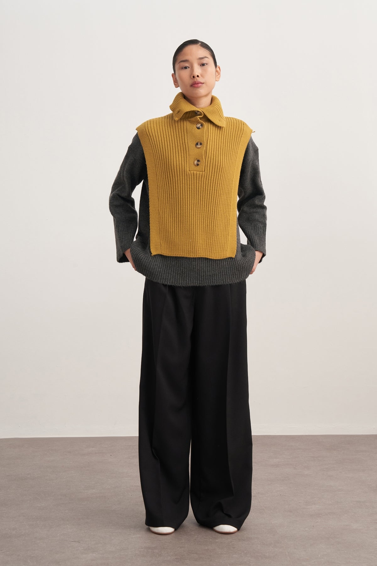 Kadın Düğmeli Triko Süveter Yağ Yeşili