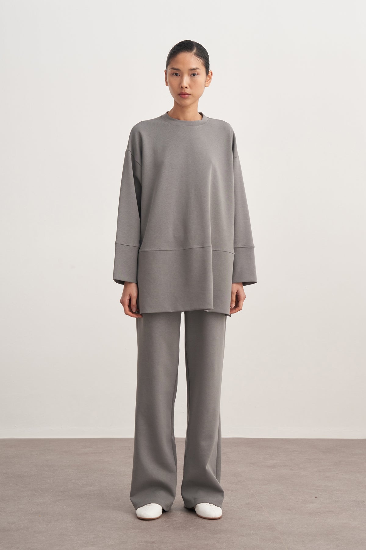 Kadın İnterlok Oversize Şal Aksesuarlı Sweat Füme