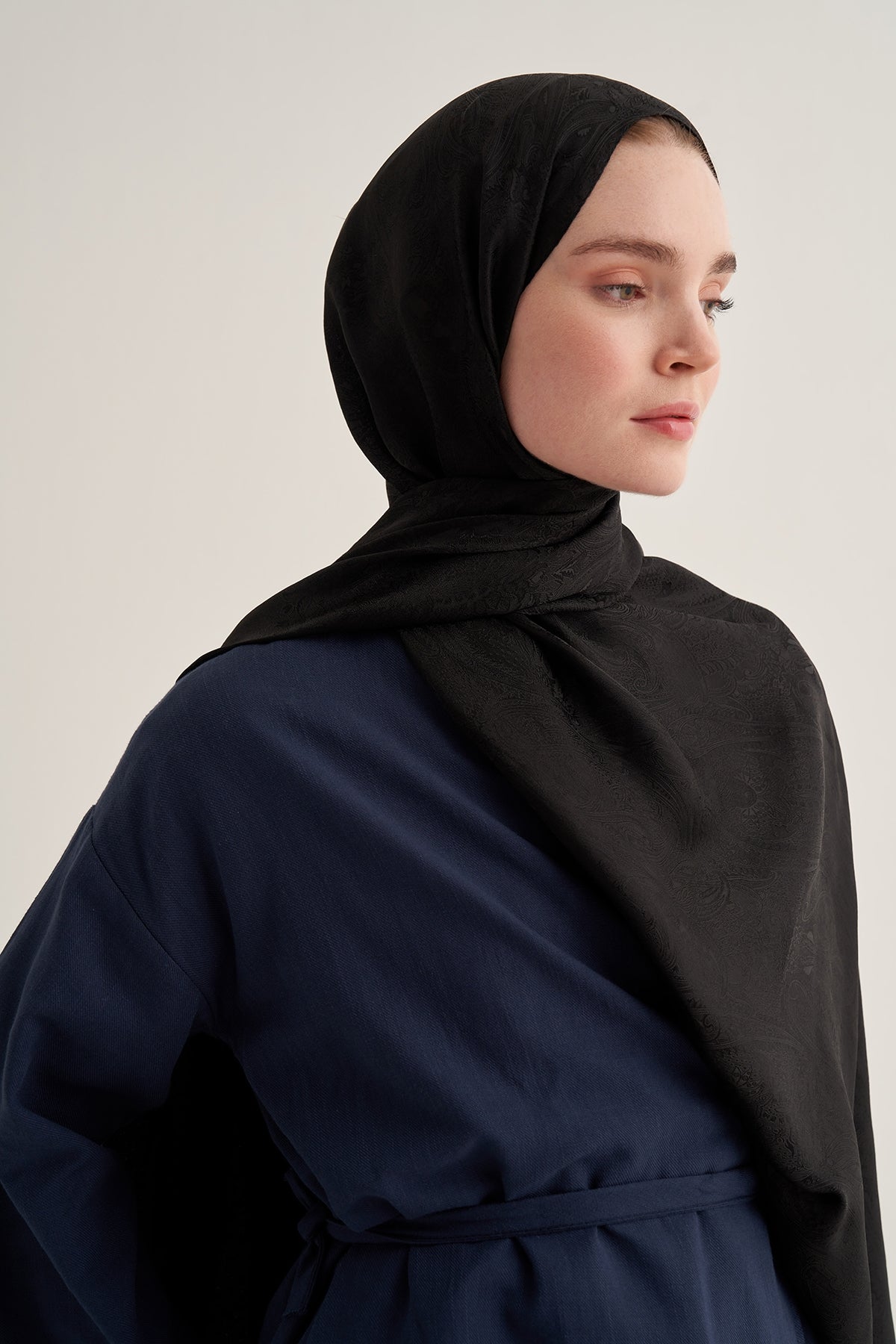 Kadın İpeksi Jakar Şal Siyah