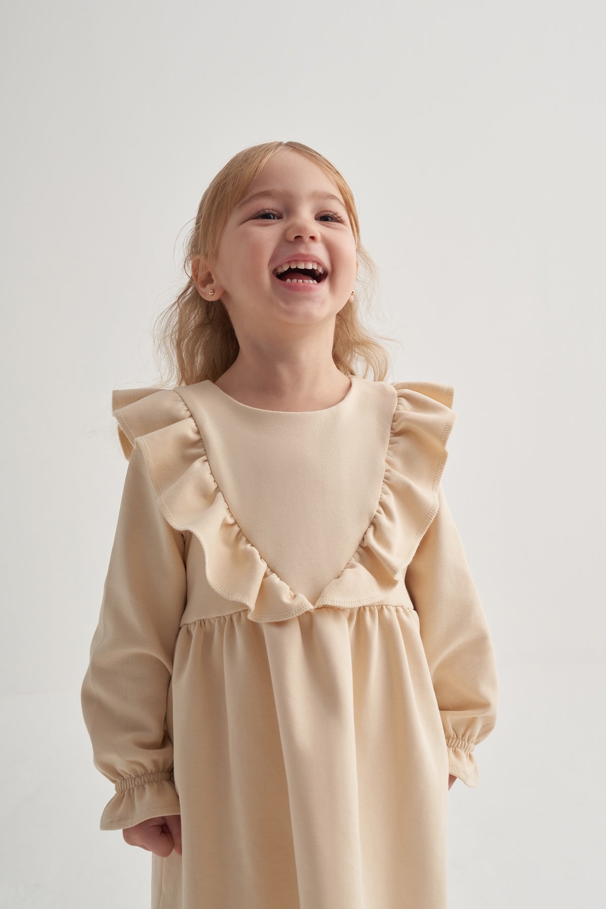 Kız Çocuk İnterlok Fırfırlı Uzun Kol Elbise Bej