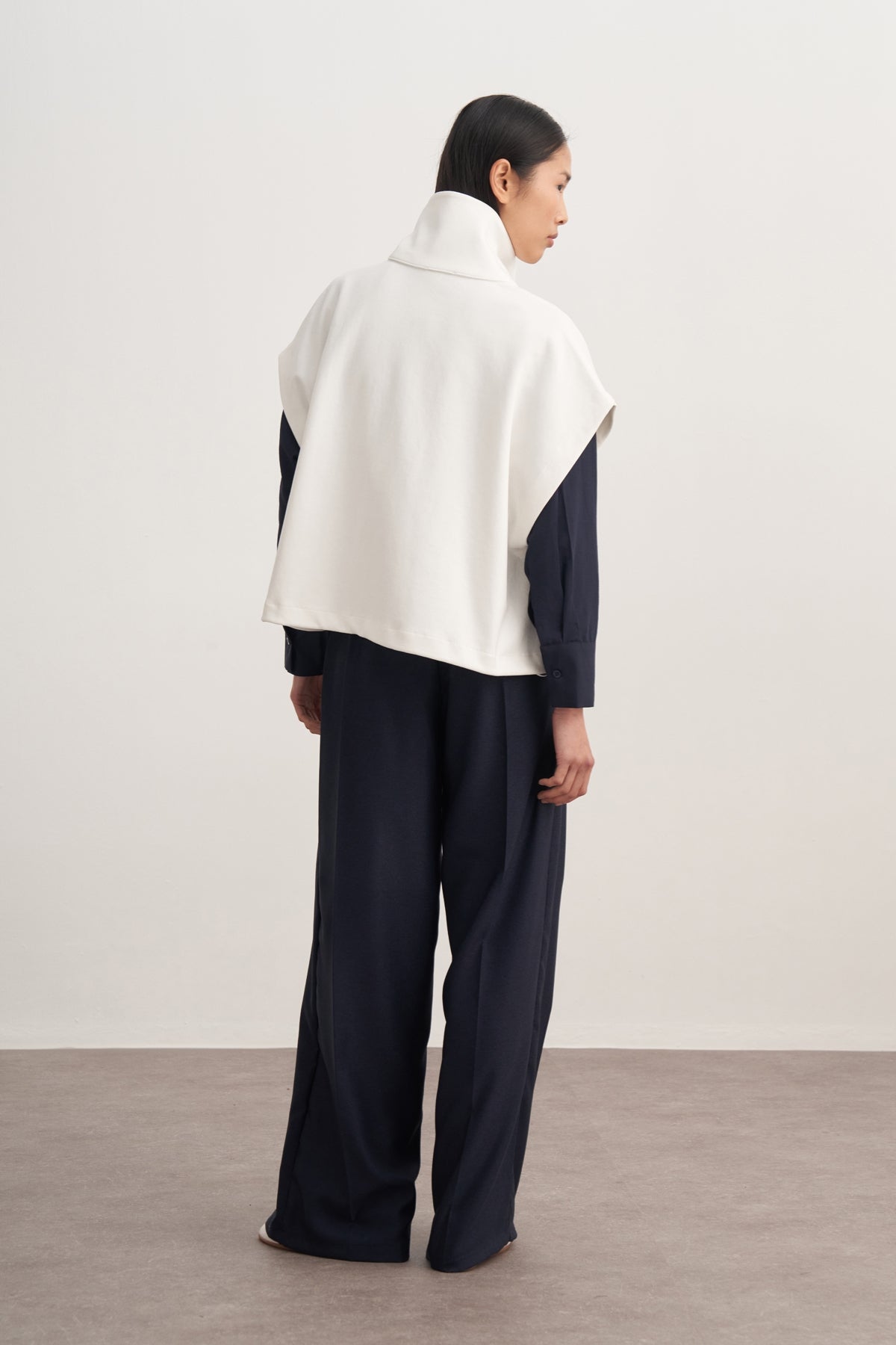 Kadın İnterlok Yüksek Yakalı Yelek Ekru