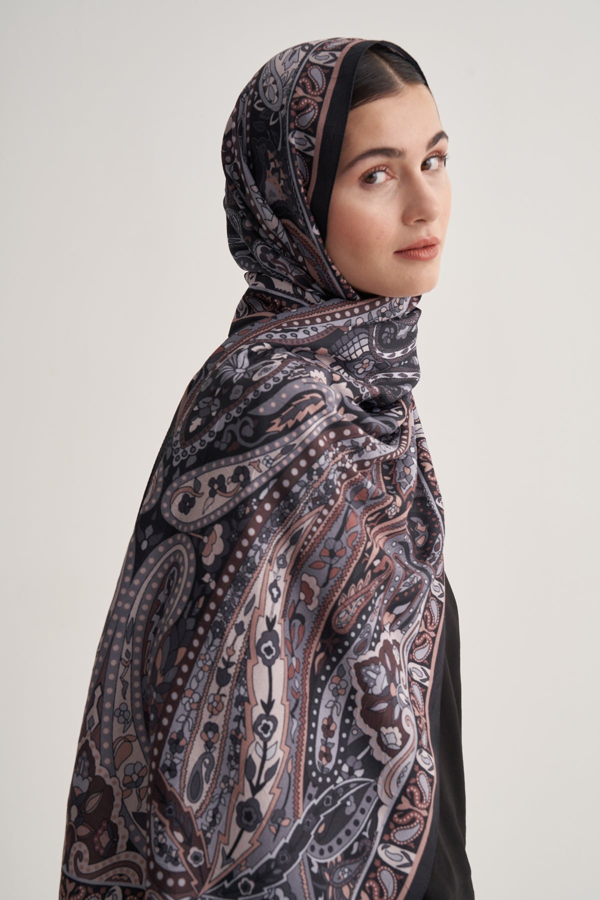 Kadın Crush Paisley Desen Şal Siyah