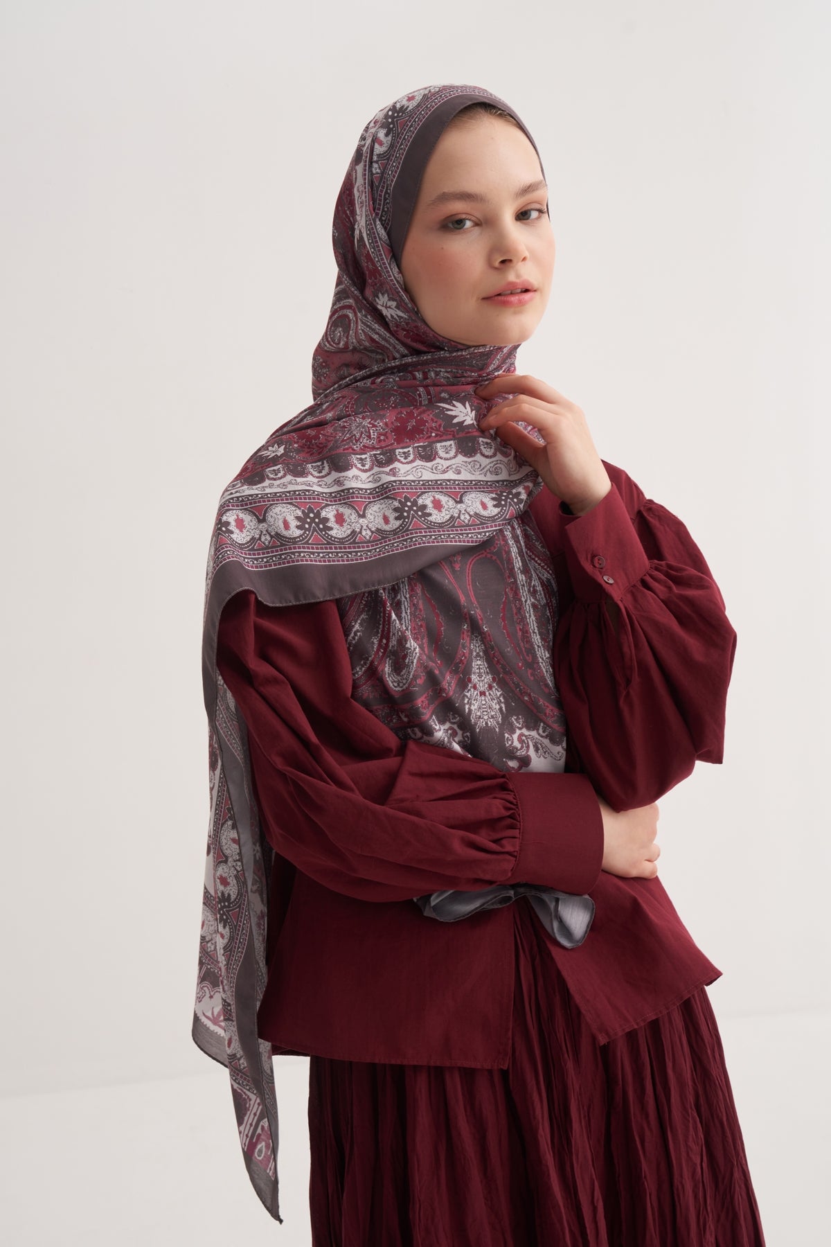 Kadın Mari Desen İpeksi Şal Bordo