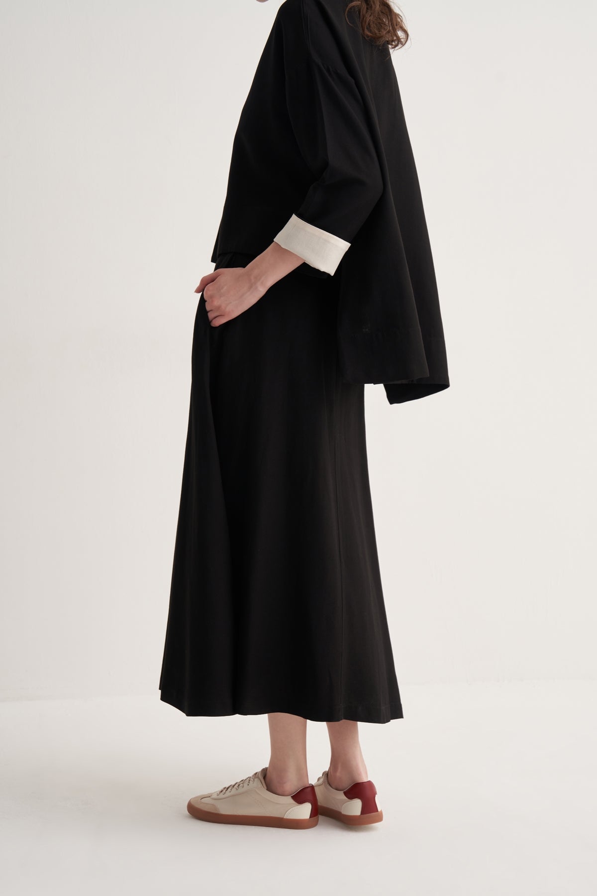 Kadın Dökümlü Pamuklu Önü Pileli Bluz Siyah