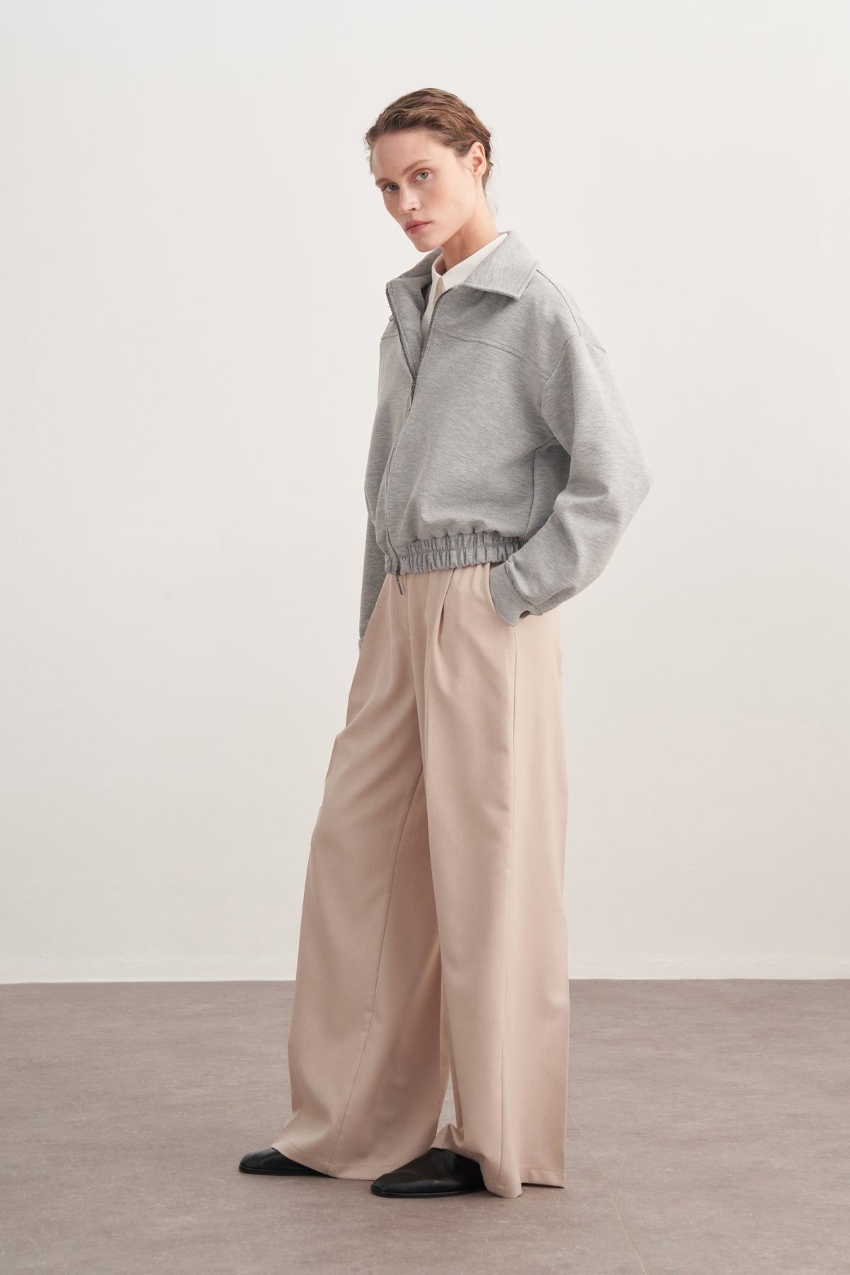 Kadın Dökümlü Pileli Palazzo Pantolon Bej