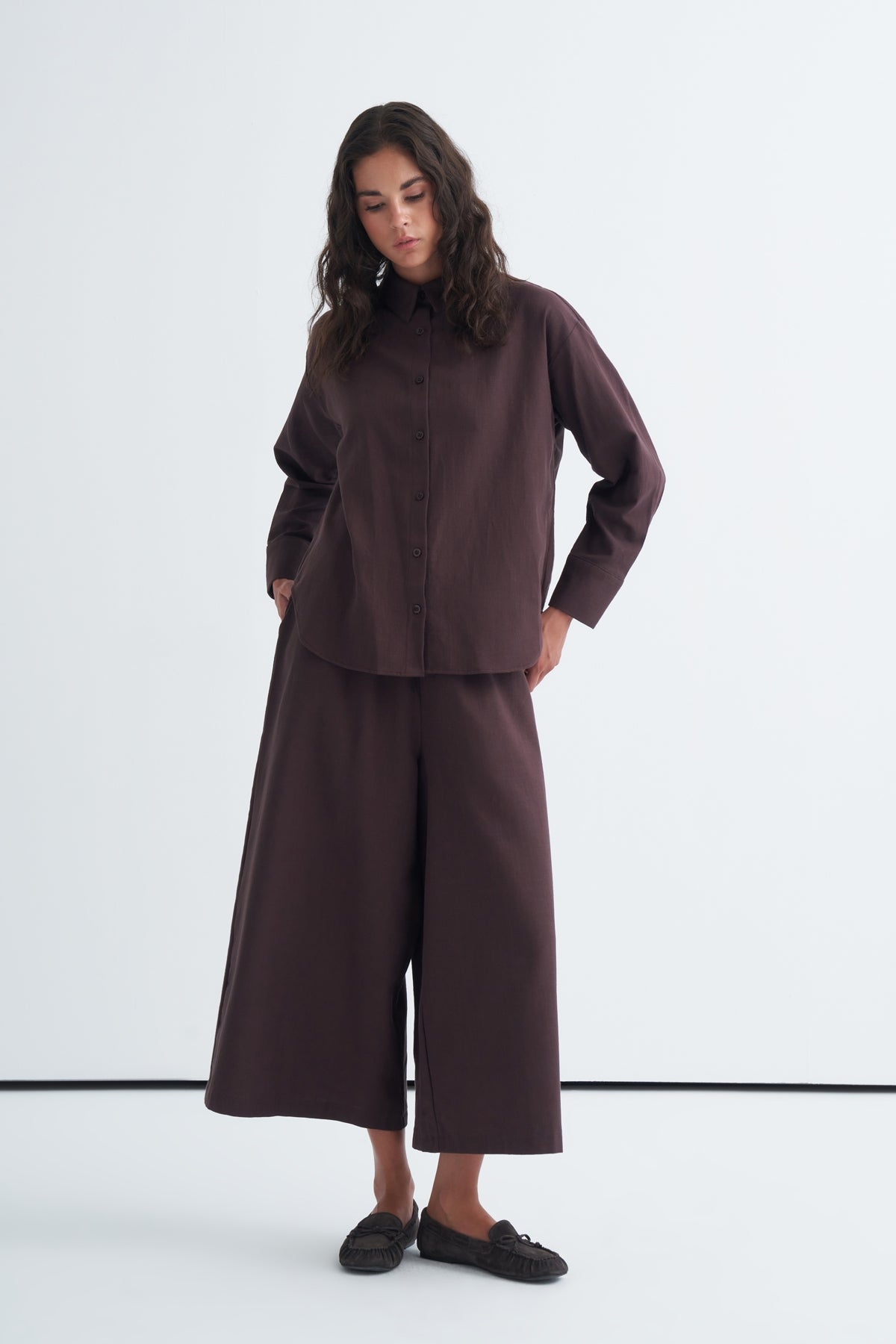 Kadın Organik Pamuklu Oversize Gömlek Pantolon Takım Kahve