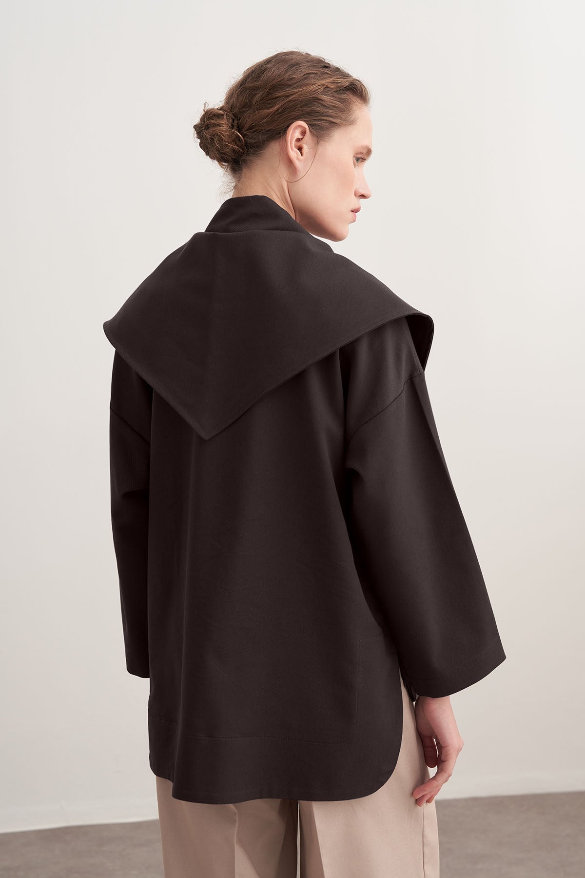 Kadın Gabardin Şal Aksesuarlı Gömlek Ceket Kahve