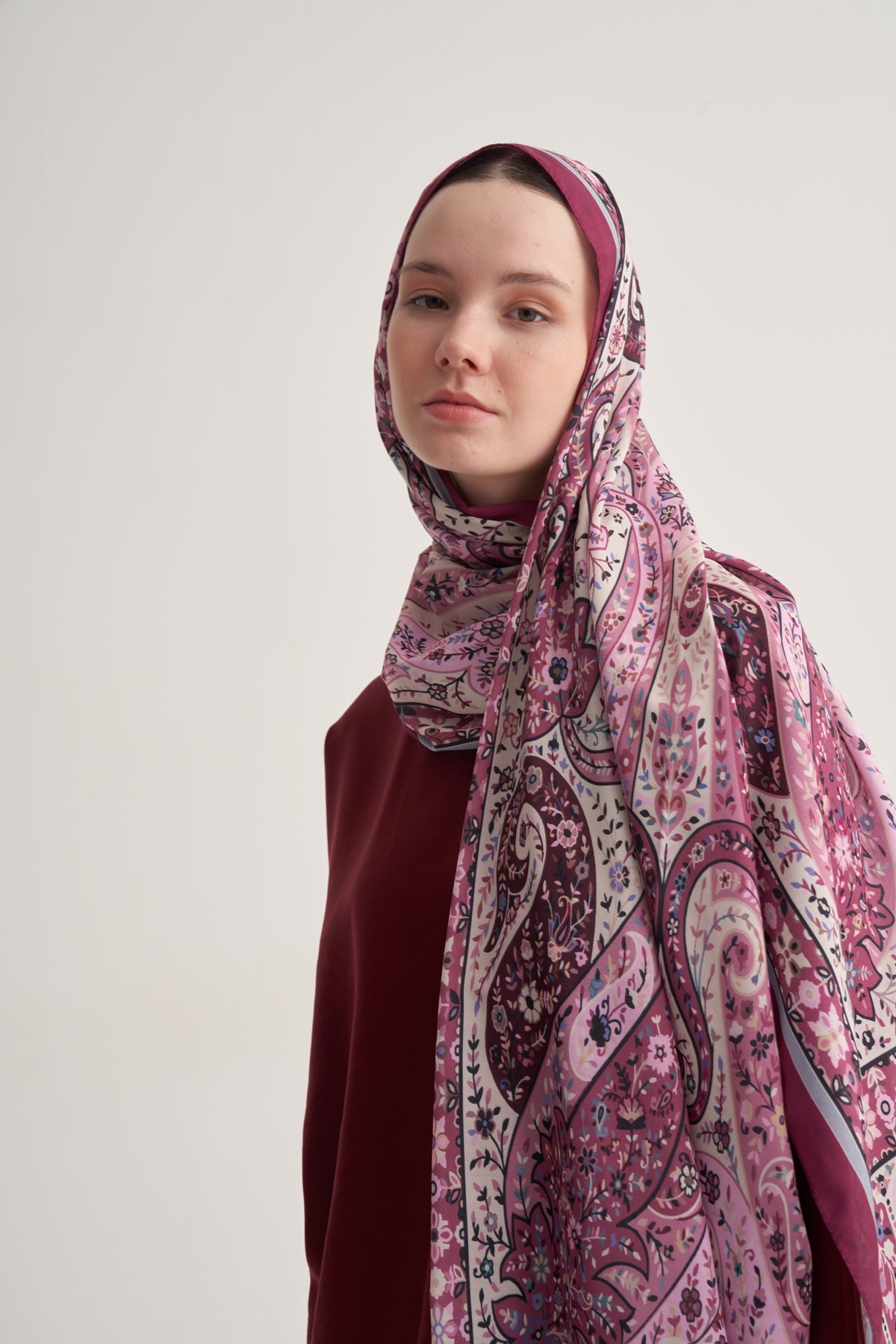 Kadın İpeksi Freesia Desen Şal Rose