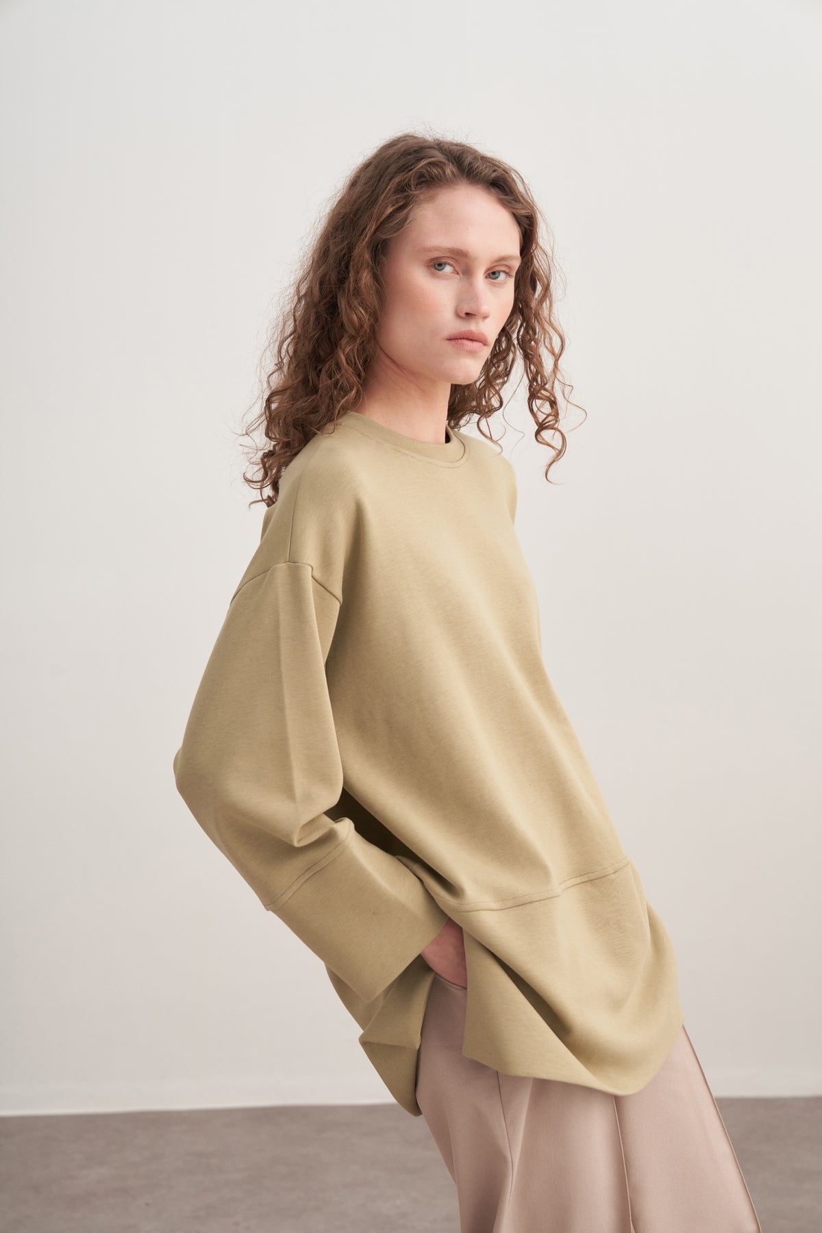 Kadın İnterlok Oversize Şal Aksesuarlı Sweat Çağla Yeşili