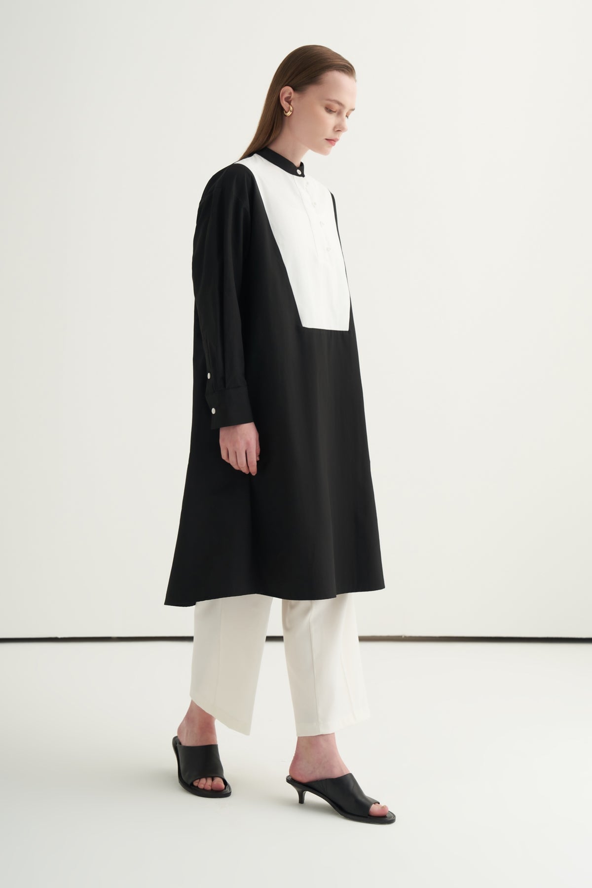 Kadın Hakim Yaka Kontrast Tunik Siyah