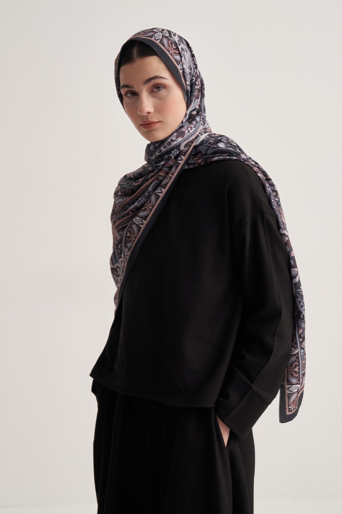 Kadın Crush Paisley Desen Şal Siyah