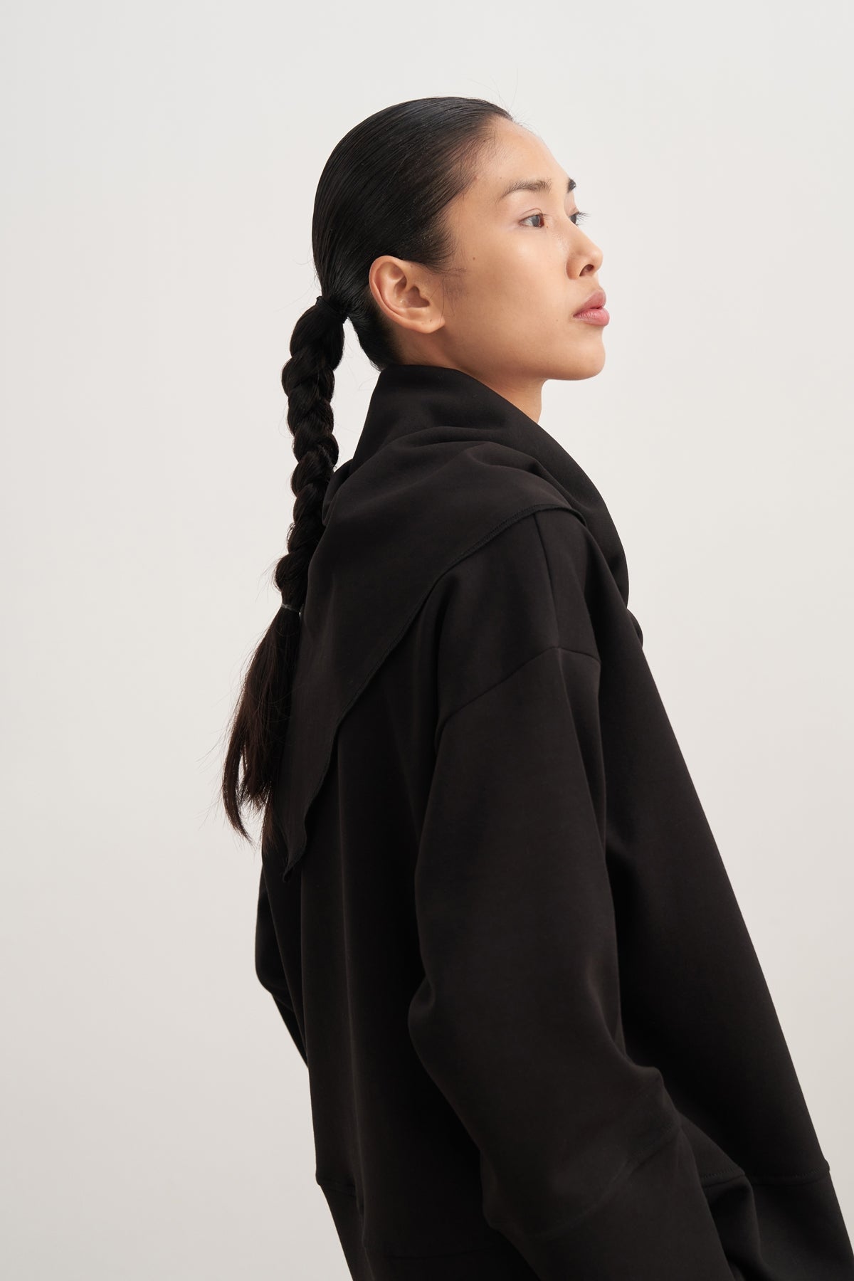 Kadın İnterlok Oversize Şal Aksesuarlı Sweat Siyah