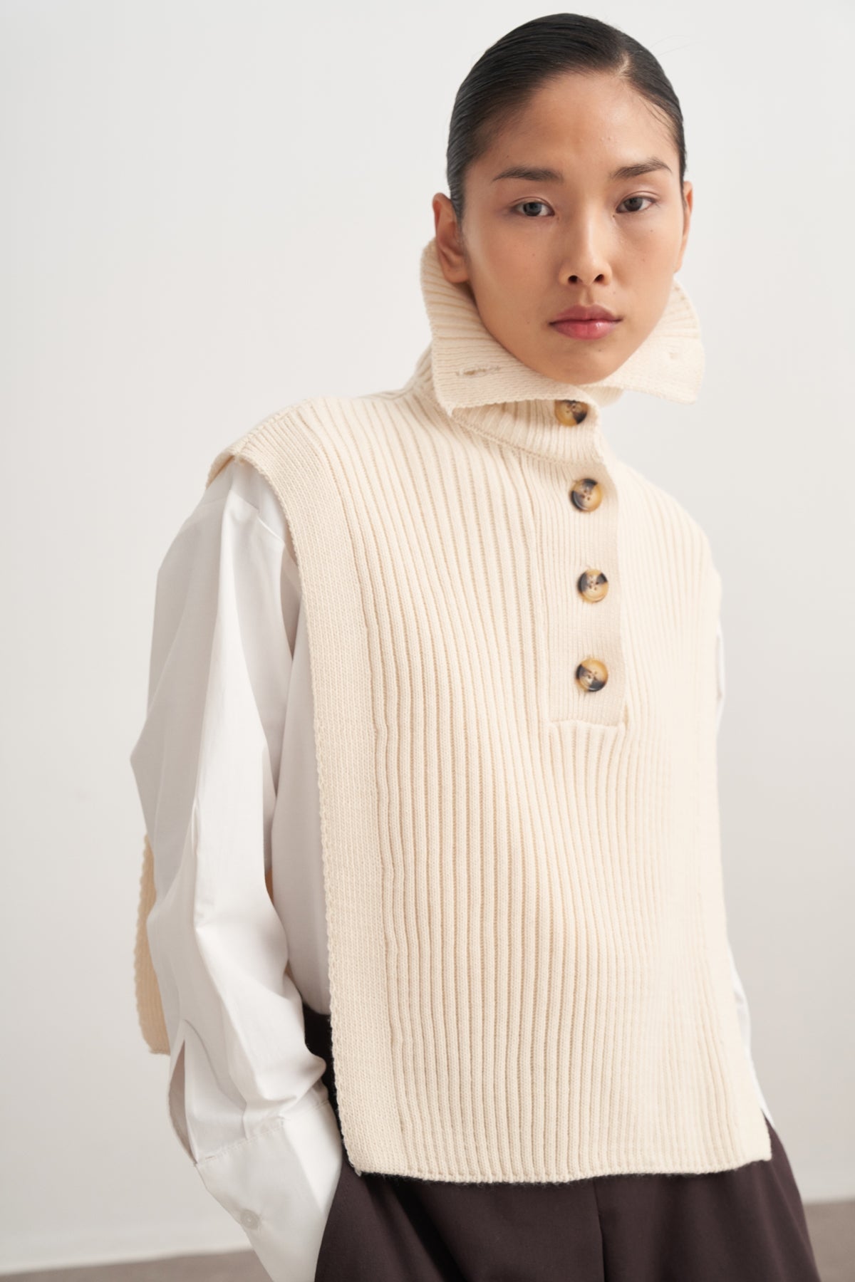 Kadın Düğmeli Triko Süveter Ekru