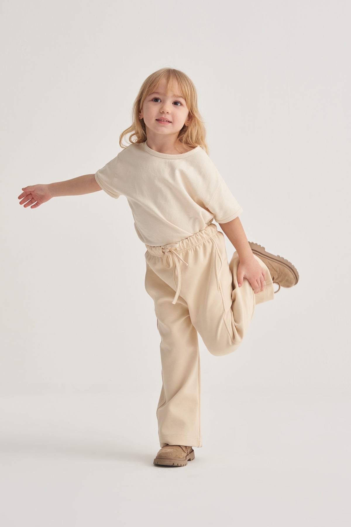 Kız Çocuk İnterlok Bol Paça Pantolon Bej