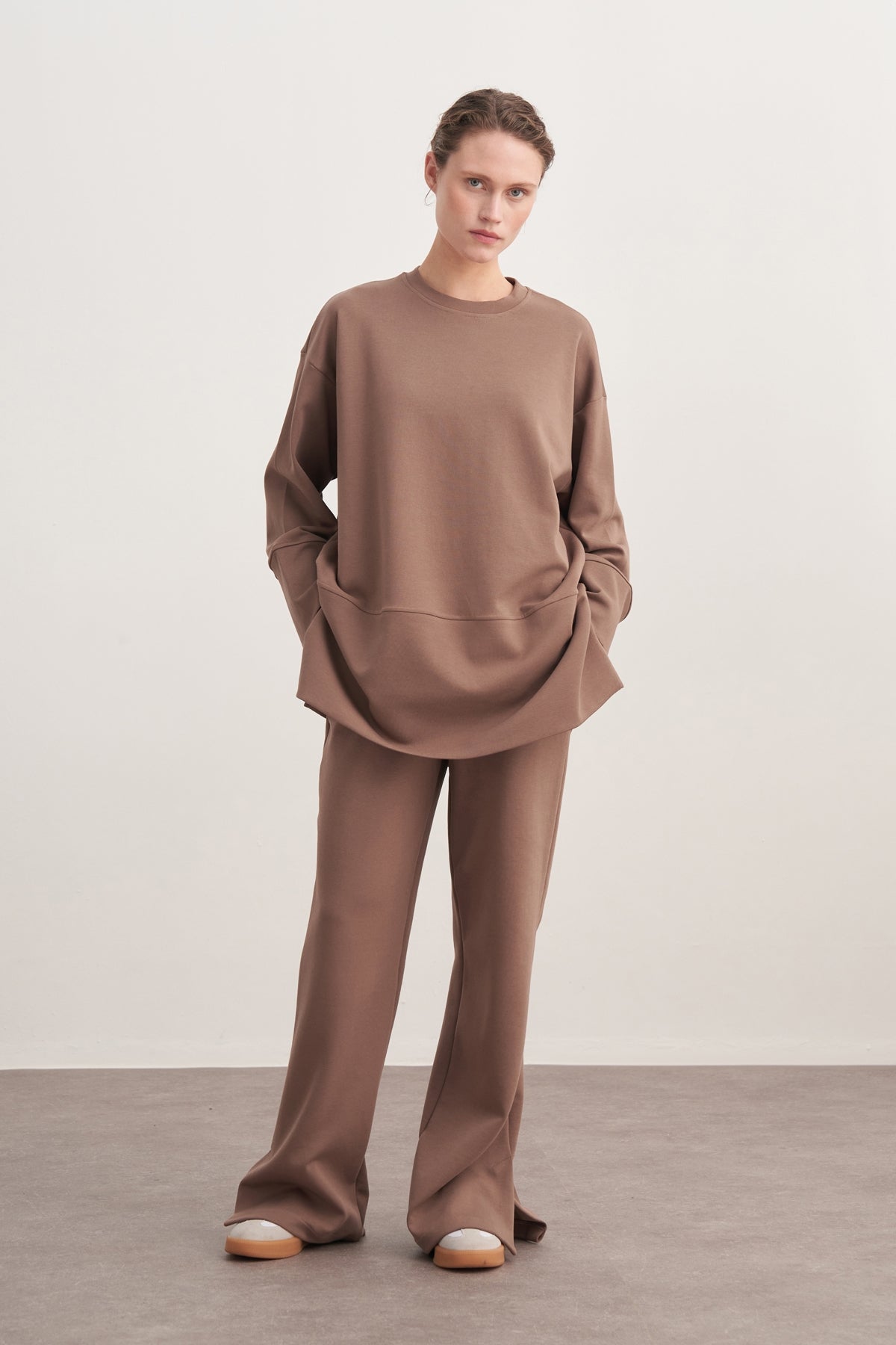 Kadın İnterlok Oversize Şal Aksesuarlı Sweat Kahve