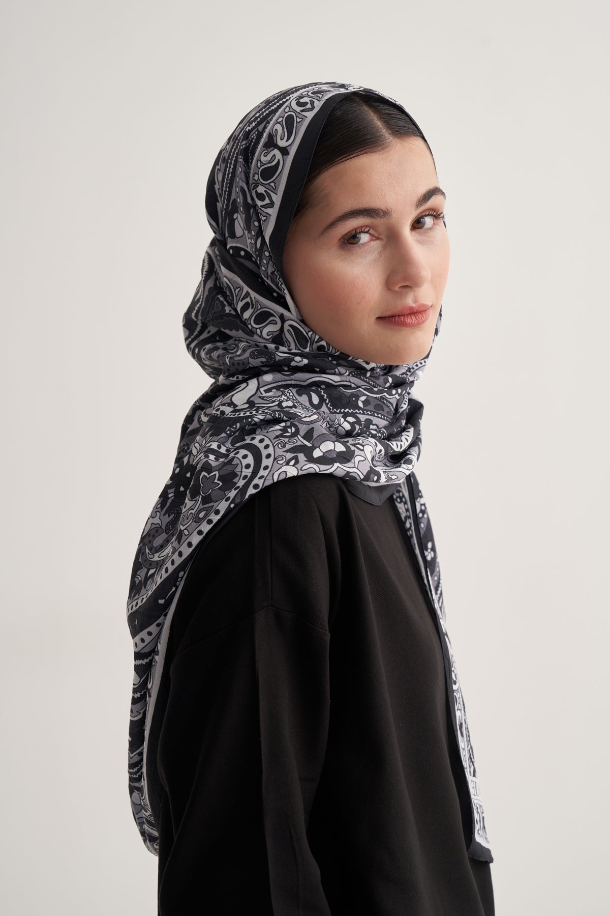 Kadın Crush Paisley Desen Şal Gri