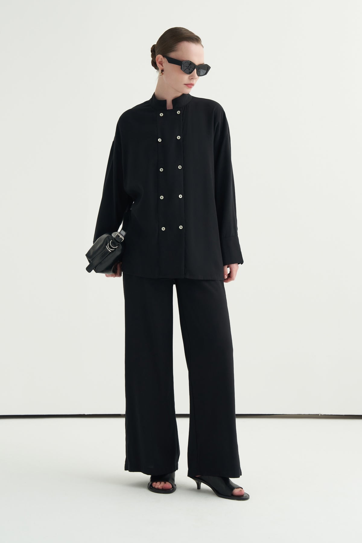 Kadın Modal Hakim Yakalı Dökümlü Bluz Siyah