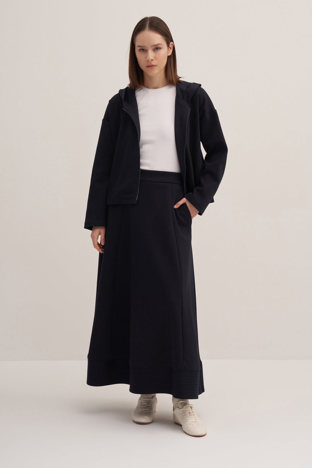 Kadın İnterlok Kapüşonlu Kısa Sweat Lacivert