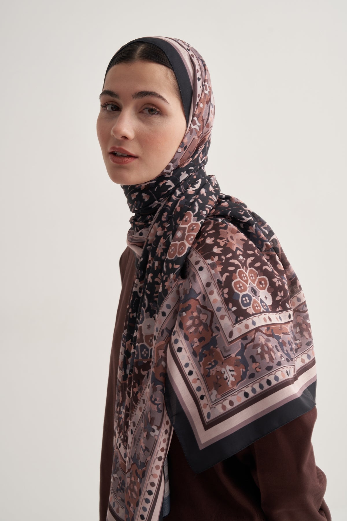 Kadın Soft Daisy Desen Şal Siyah