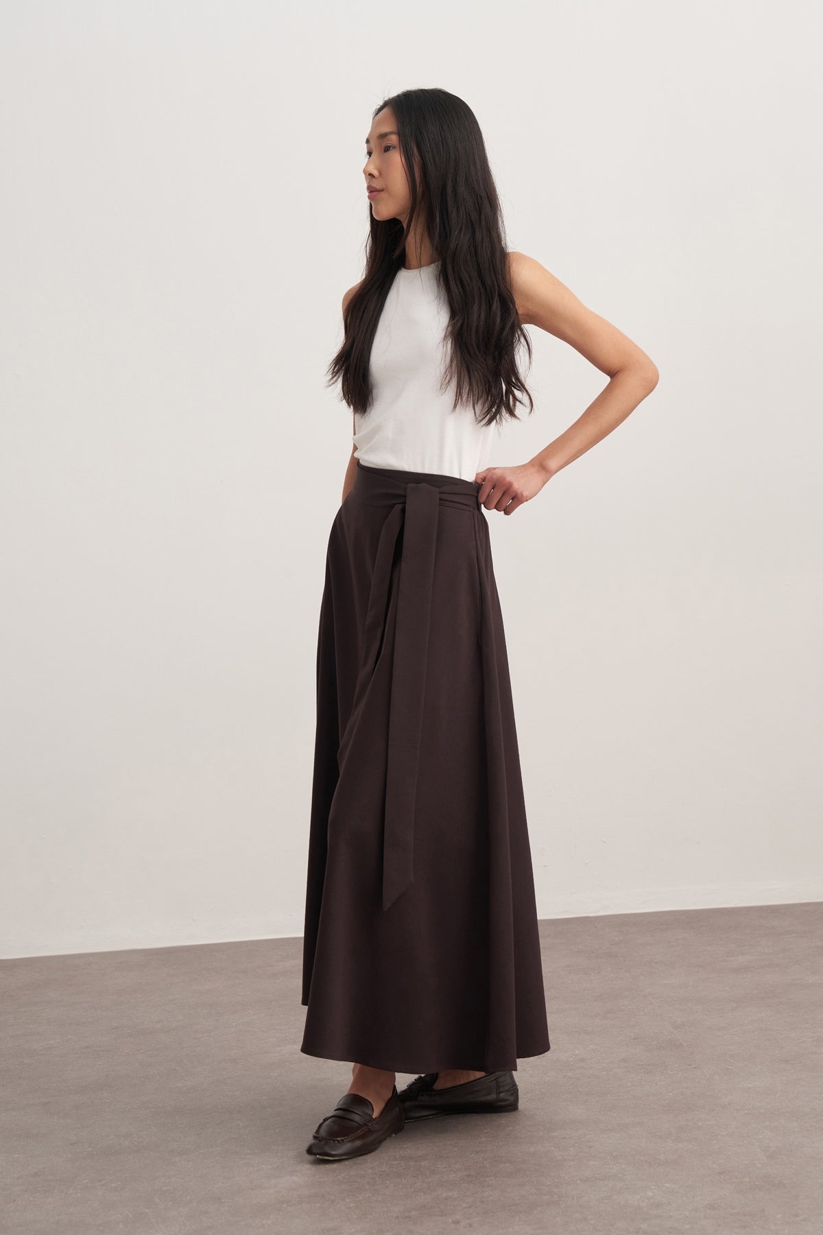 Kadın Gabardin Kemerli Kloş Etek Kahve