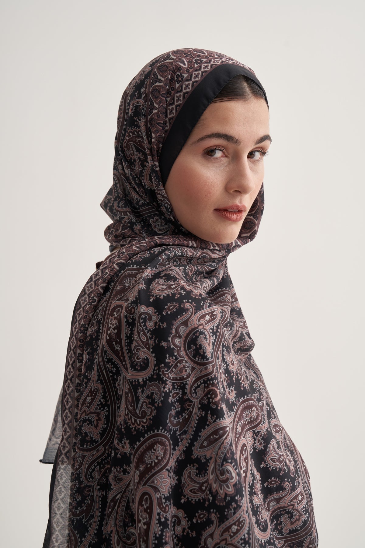 Kadın Soft Lily Desen Şal Siyah