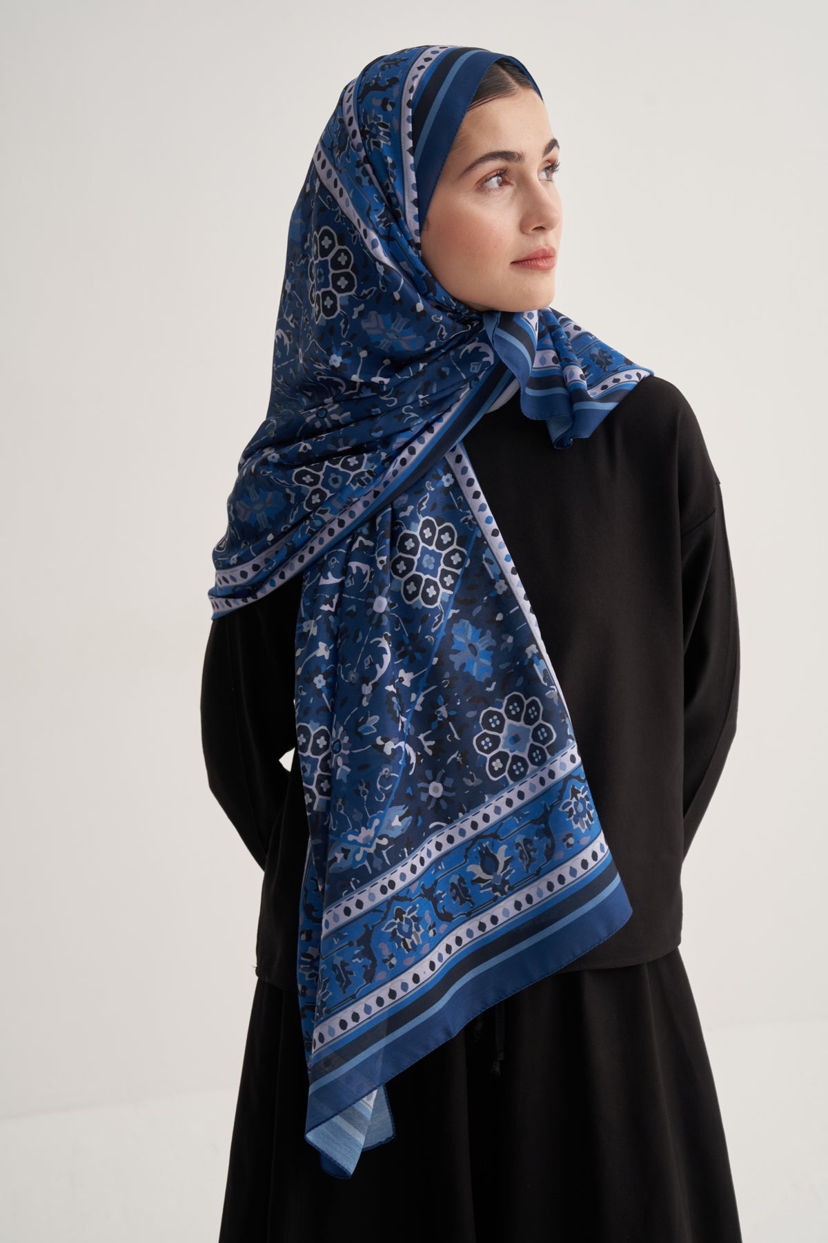 Kadın Soft Daisy Desen Şal Lacivert